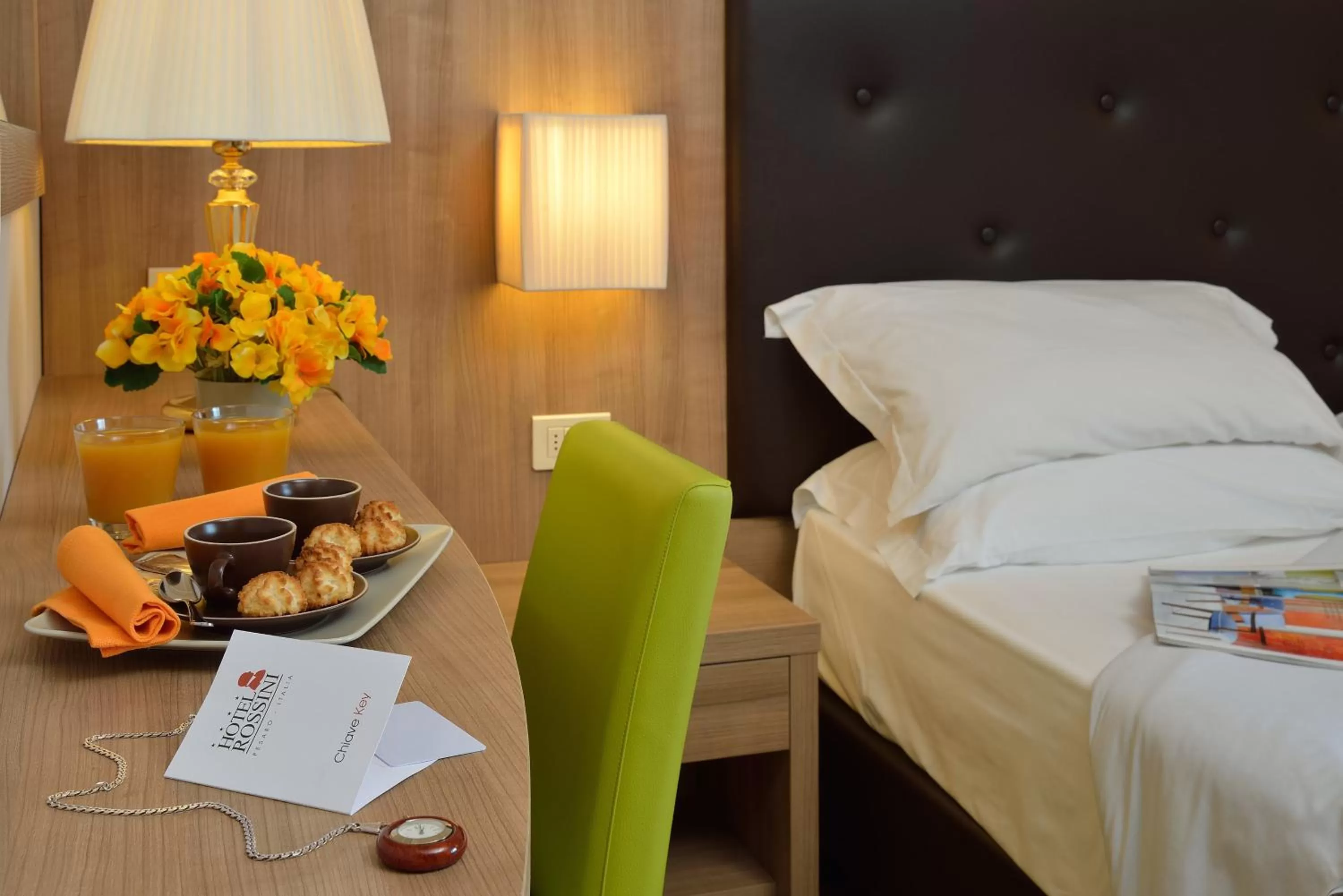 Photo of the whole room, Bed in Hotel Rossini