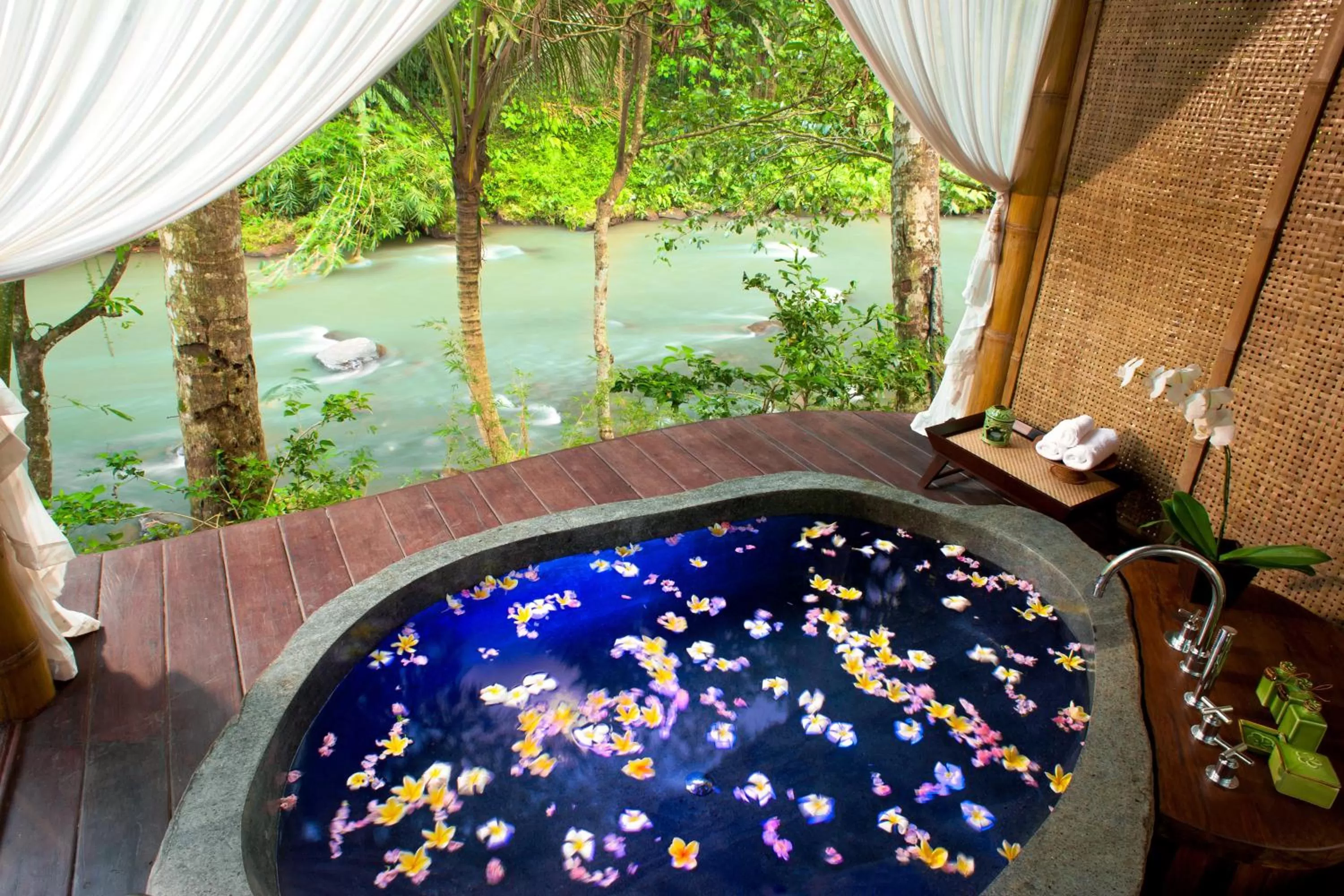 Open Air Bath in Fivelements Retreat Bali, Ubud