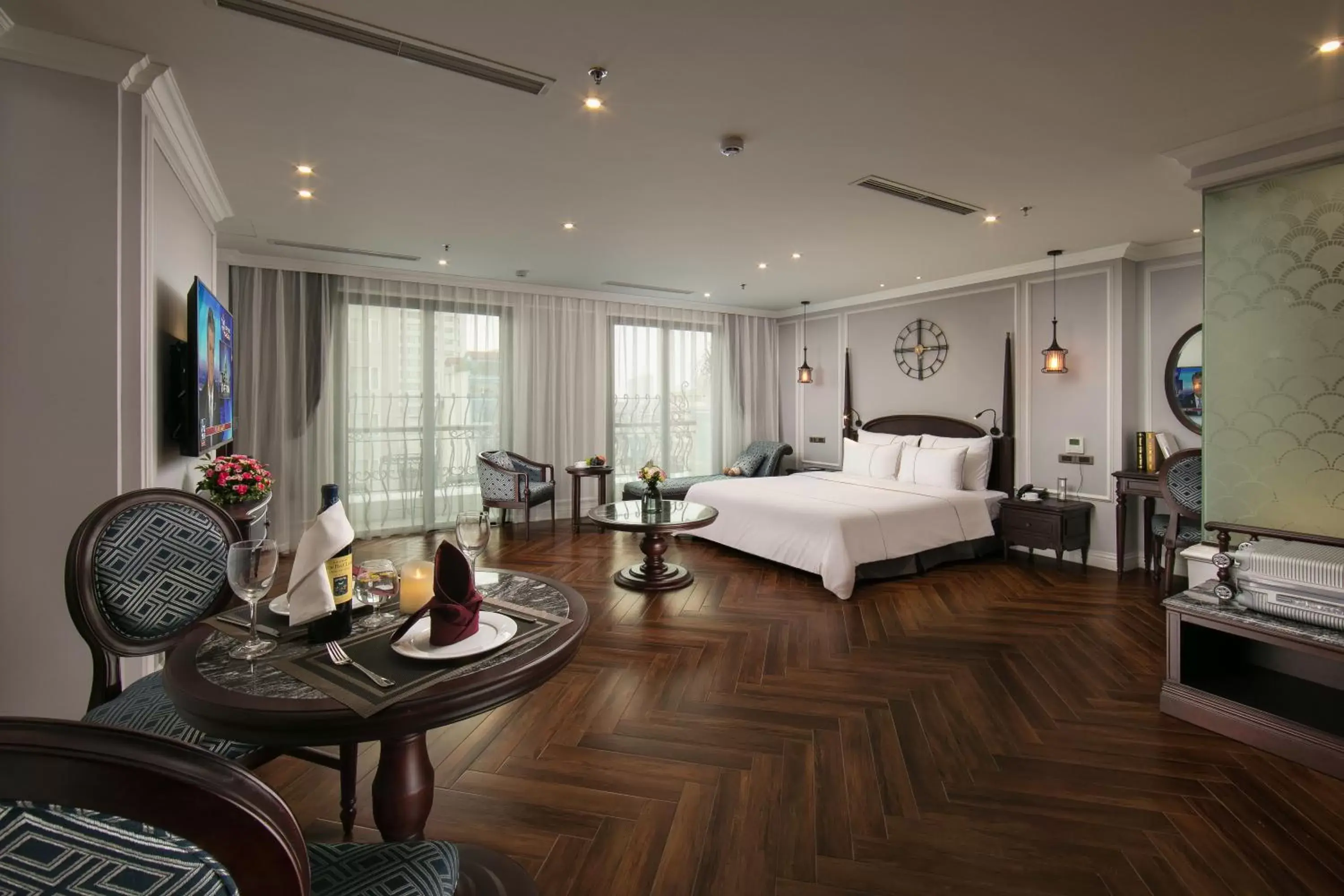 Junior Suite with Balcony in Canary Hotel Junior Suite with Balcony in Canary Hotel