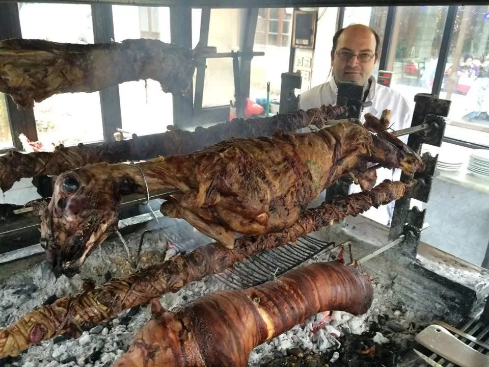 Restaurant/places to eat in Hani Zemenou