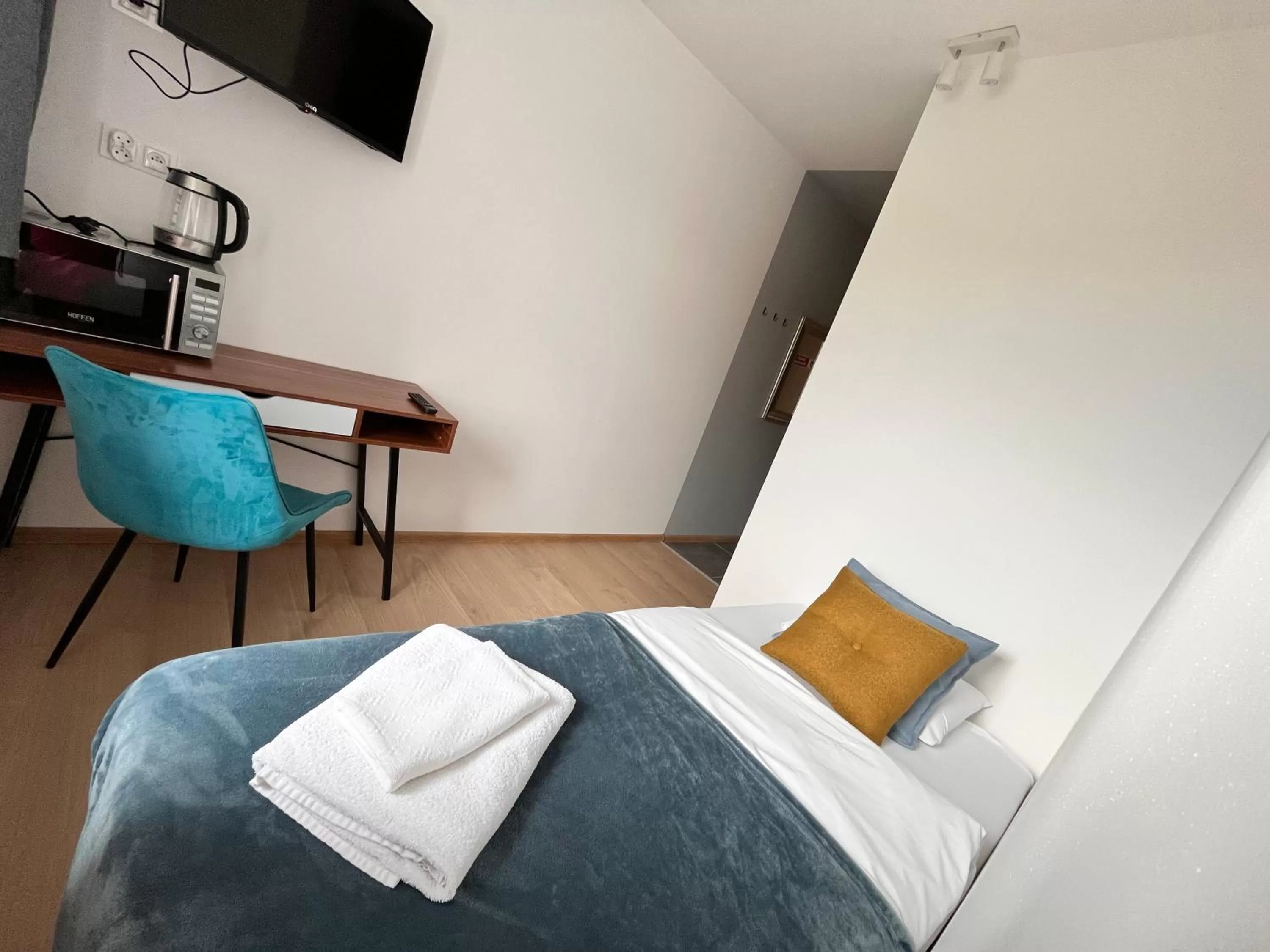 Bed in 3 Budget Stay Apartments