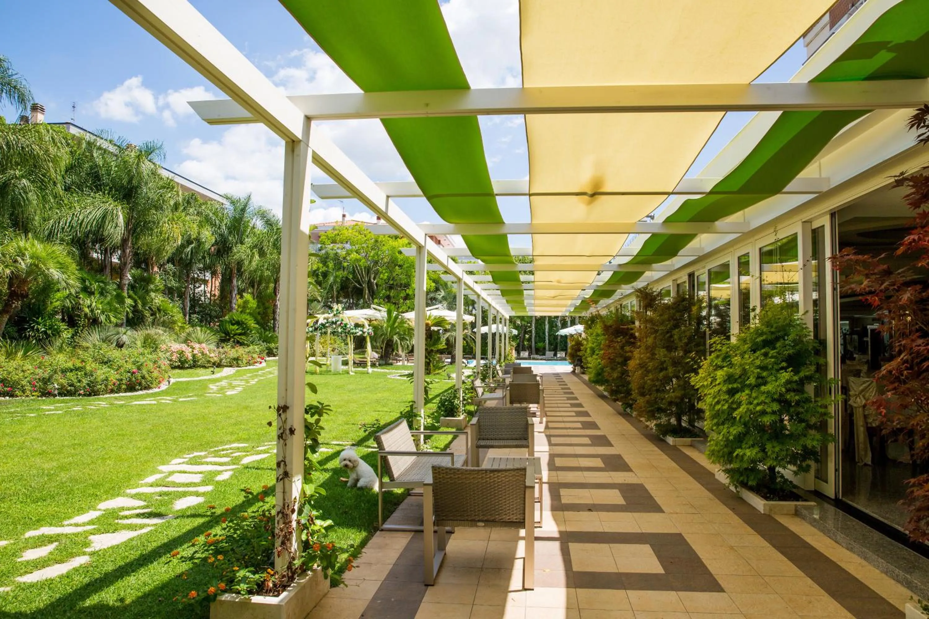 Facade/entrance in Hotel Ares