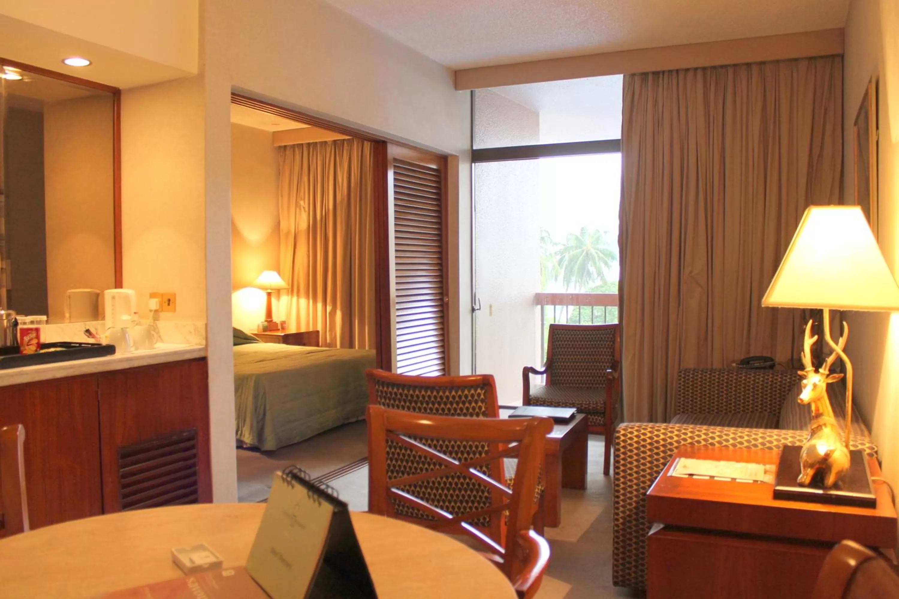 Bed in Pan Pacific Sonargaon Dhaka