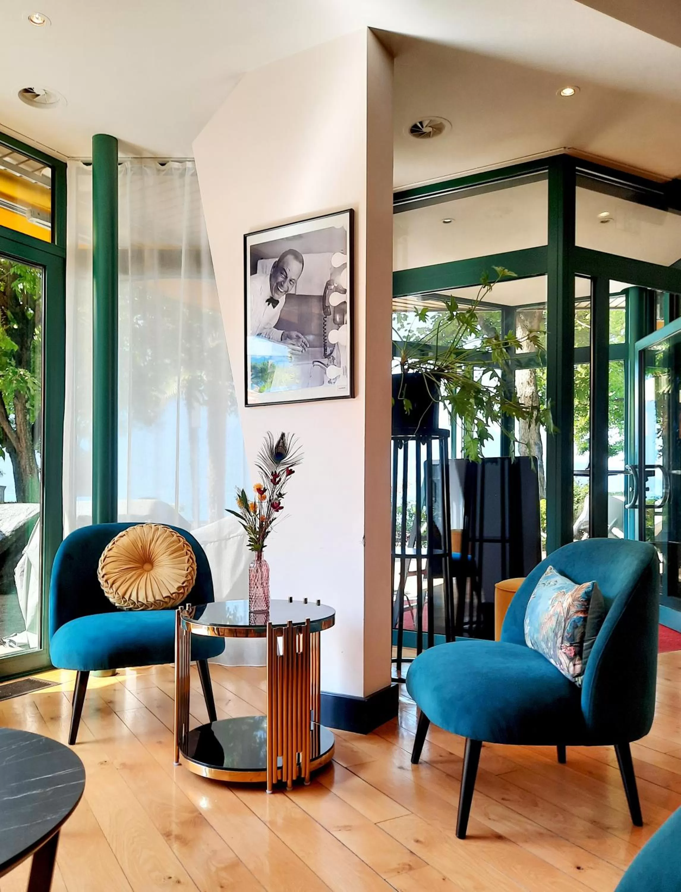 Lounge or bar in Royal Plaza Montreux