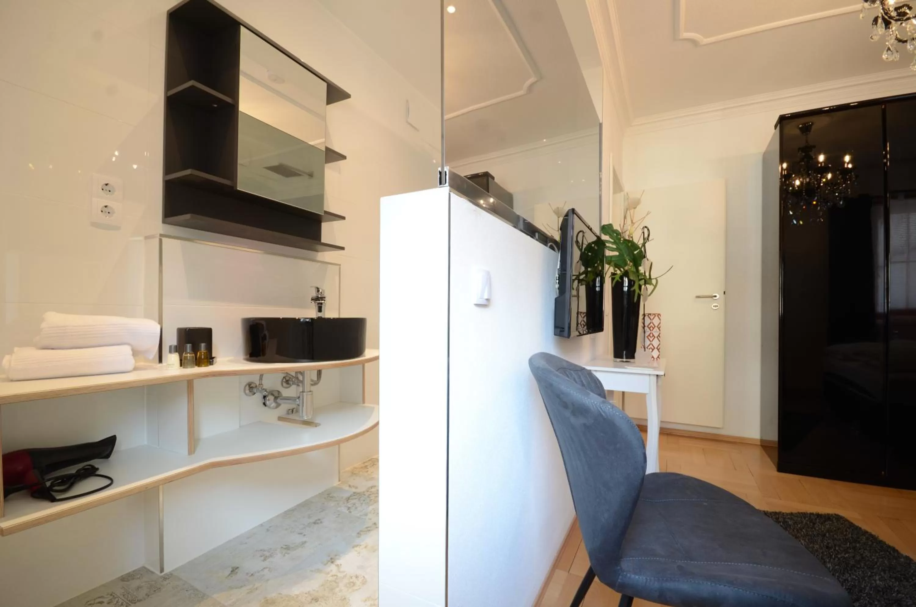 Decorative detail in Hotel Da Felice