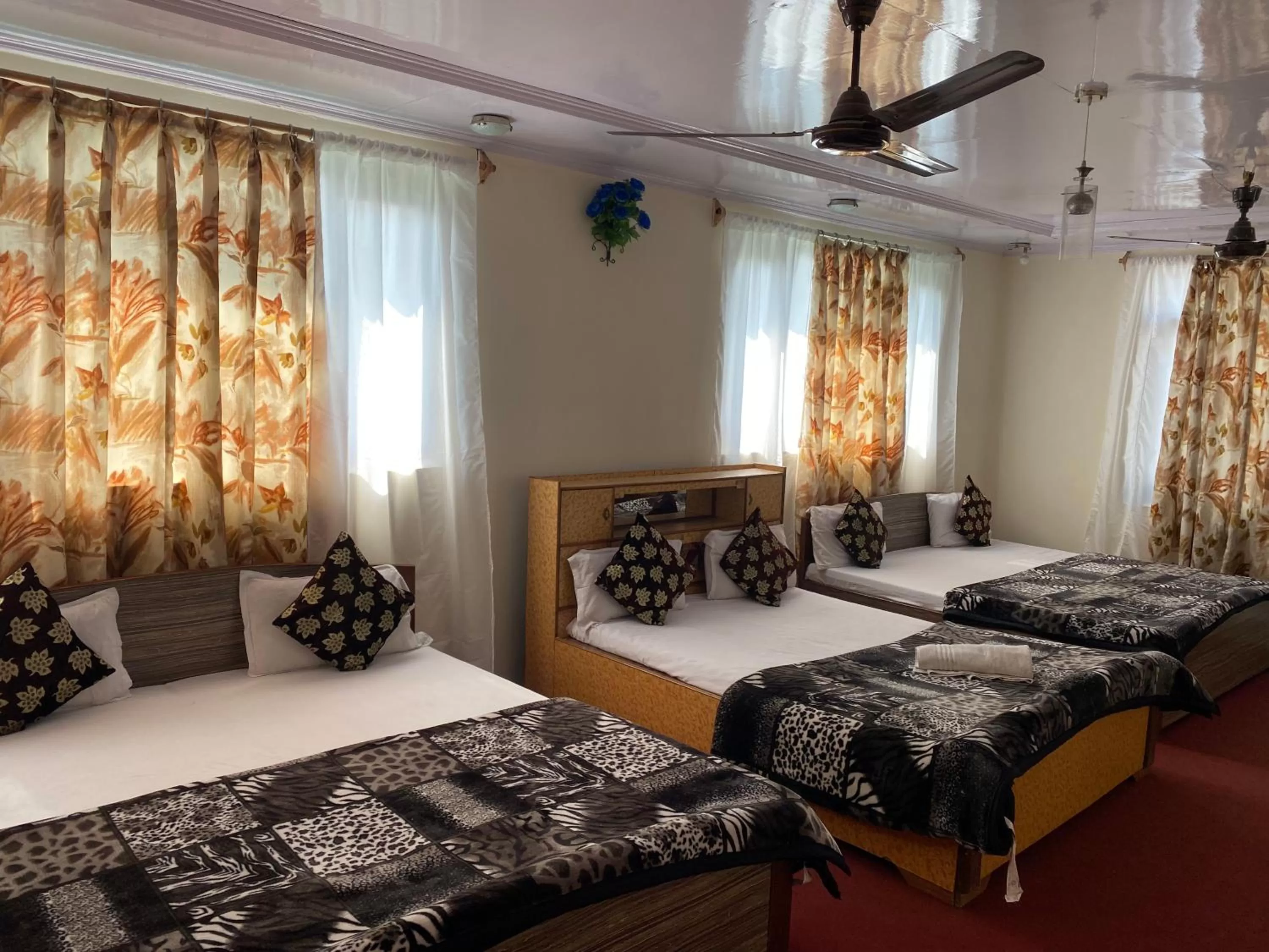 Bed in Hotel Young Mamta