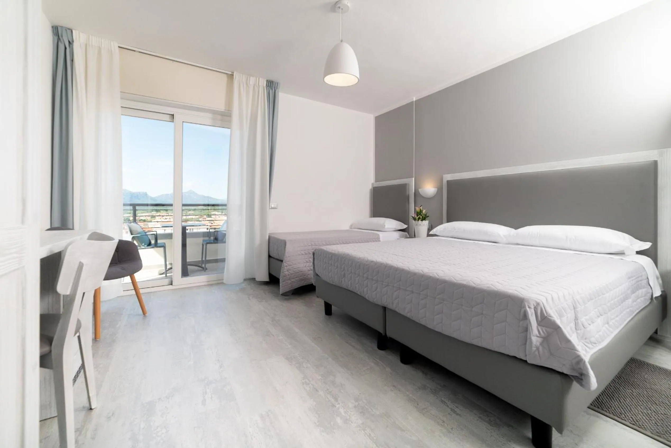 Day, Bed in Hotel Gli Ulivi