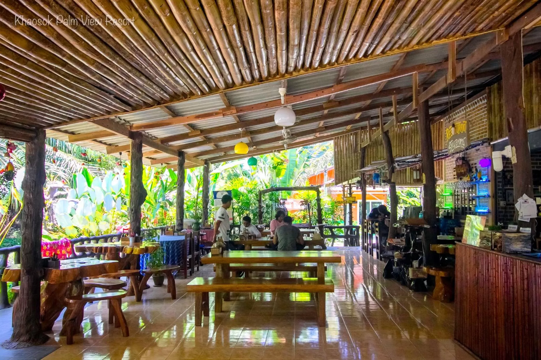 Restaurant/places to eat in Khao Sok Palmview Resort