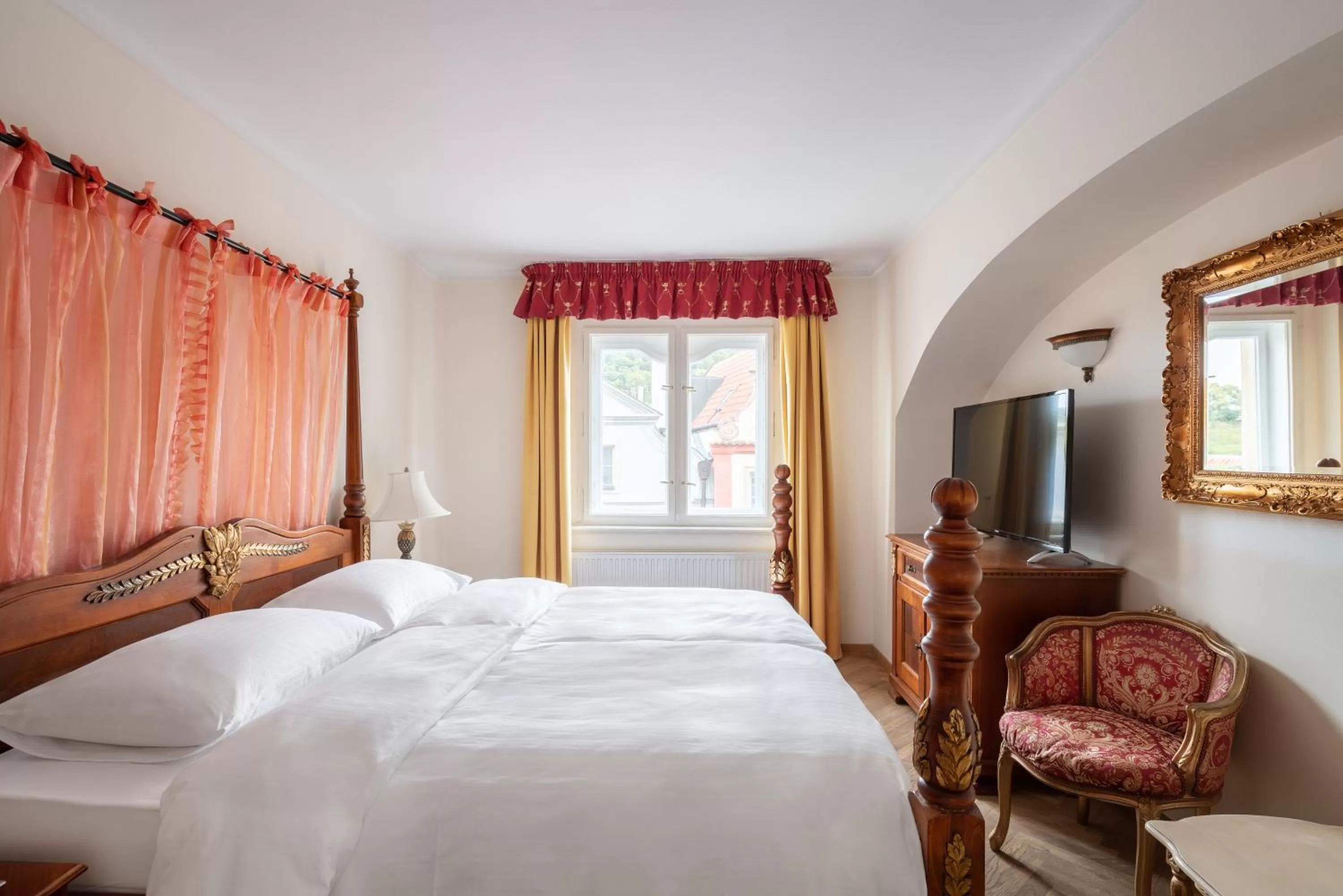 TV and multimedia, Bed in Hotel Residence Green Lobster