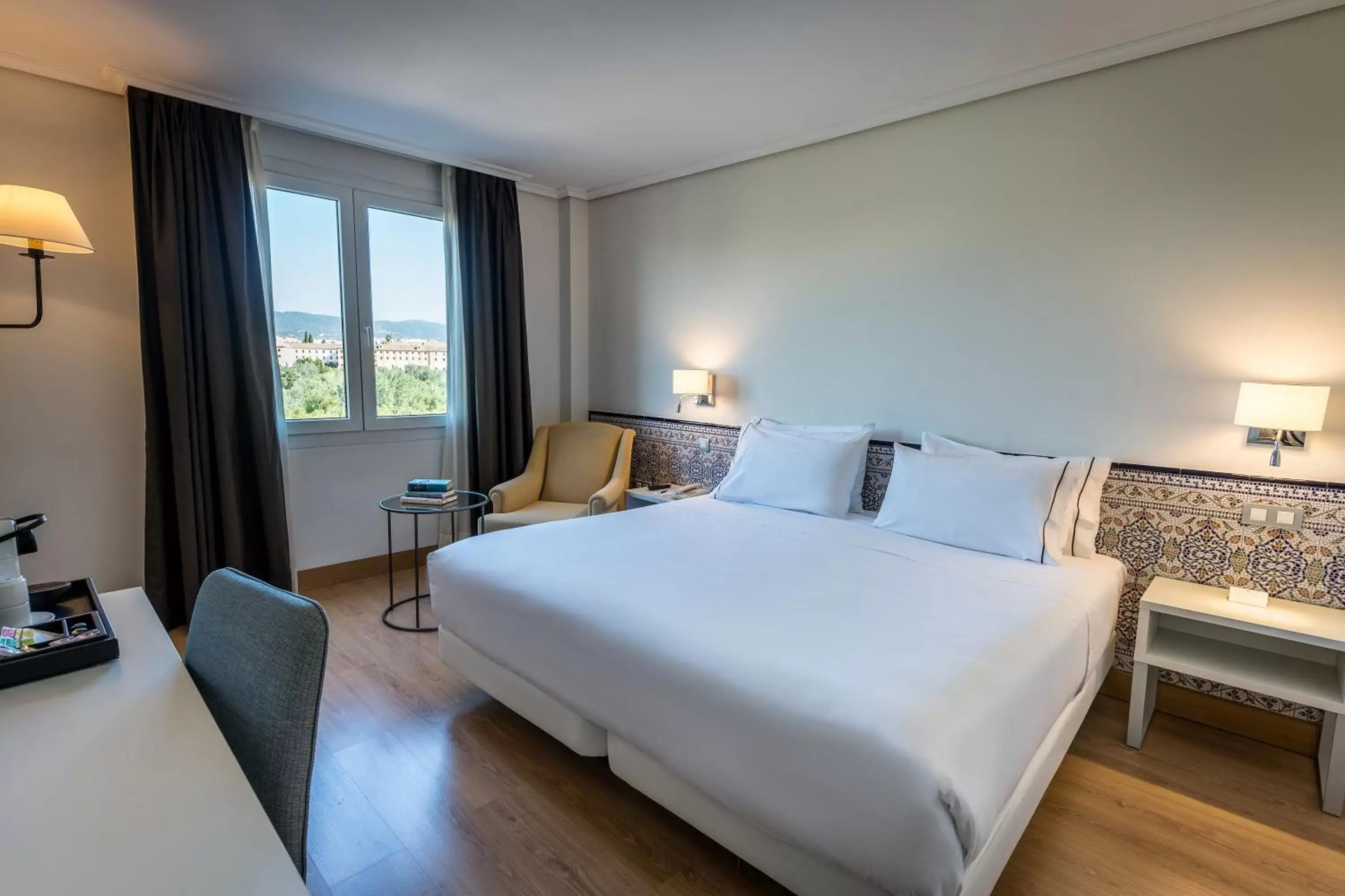 Standard Double or Twin Room with View in Hesperia Córdoba Standard Double or Twin Room with View in Hesperia Córdoba