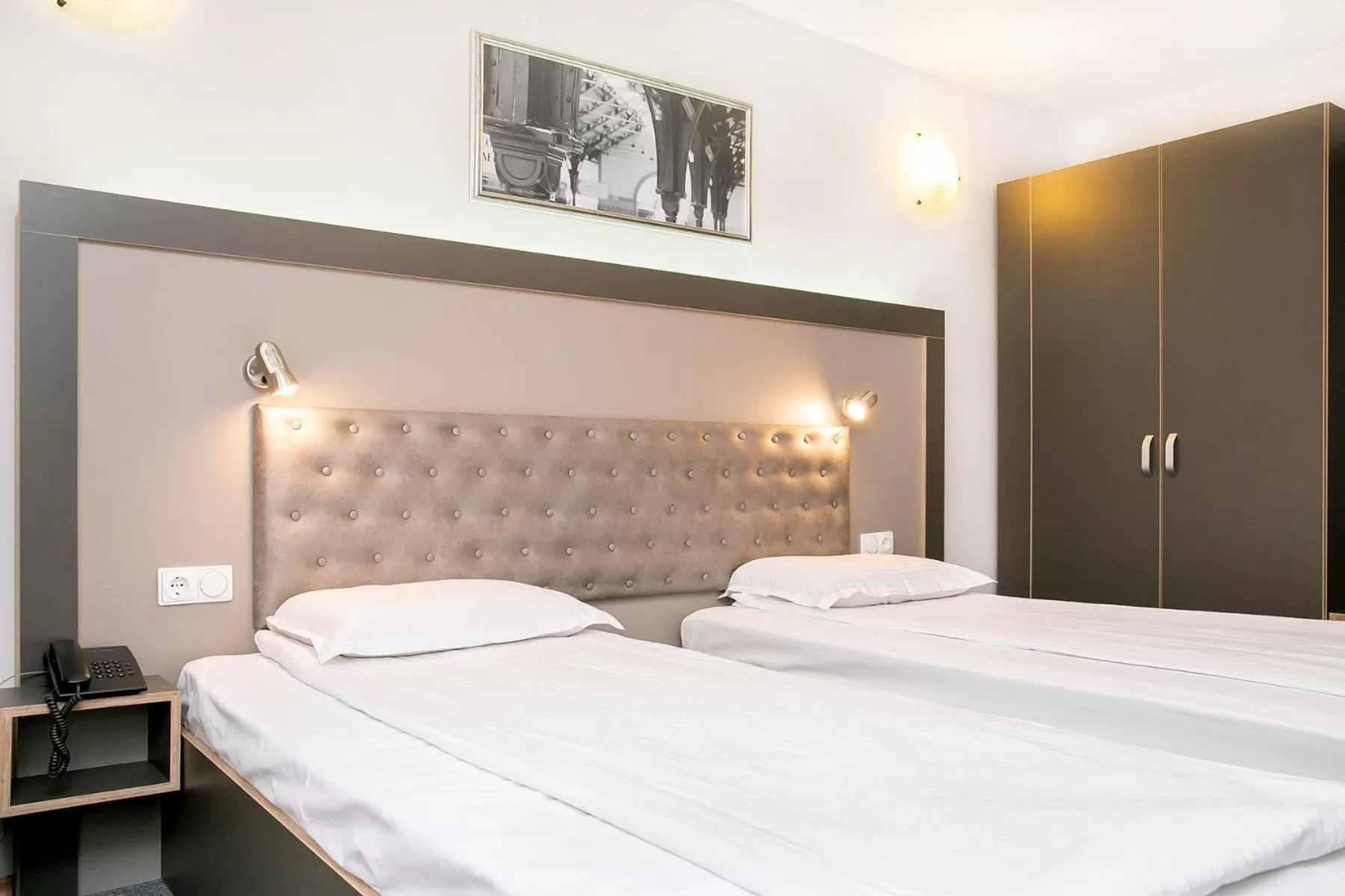 Bedroom, Bed in Hotel Niky