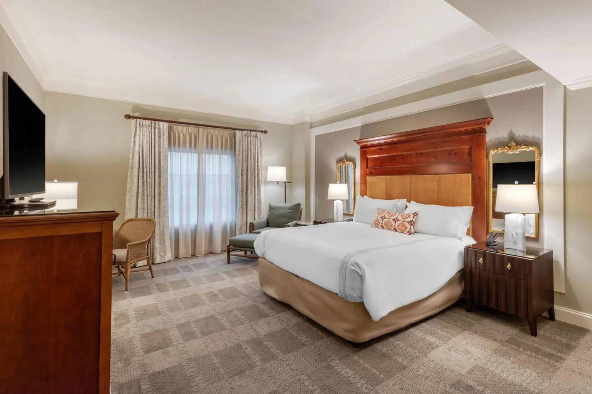 Photo of the whole room, Bed in Omni Barton Creek Resort and Spa Austin