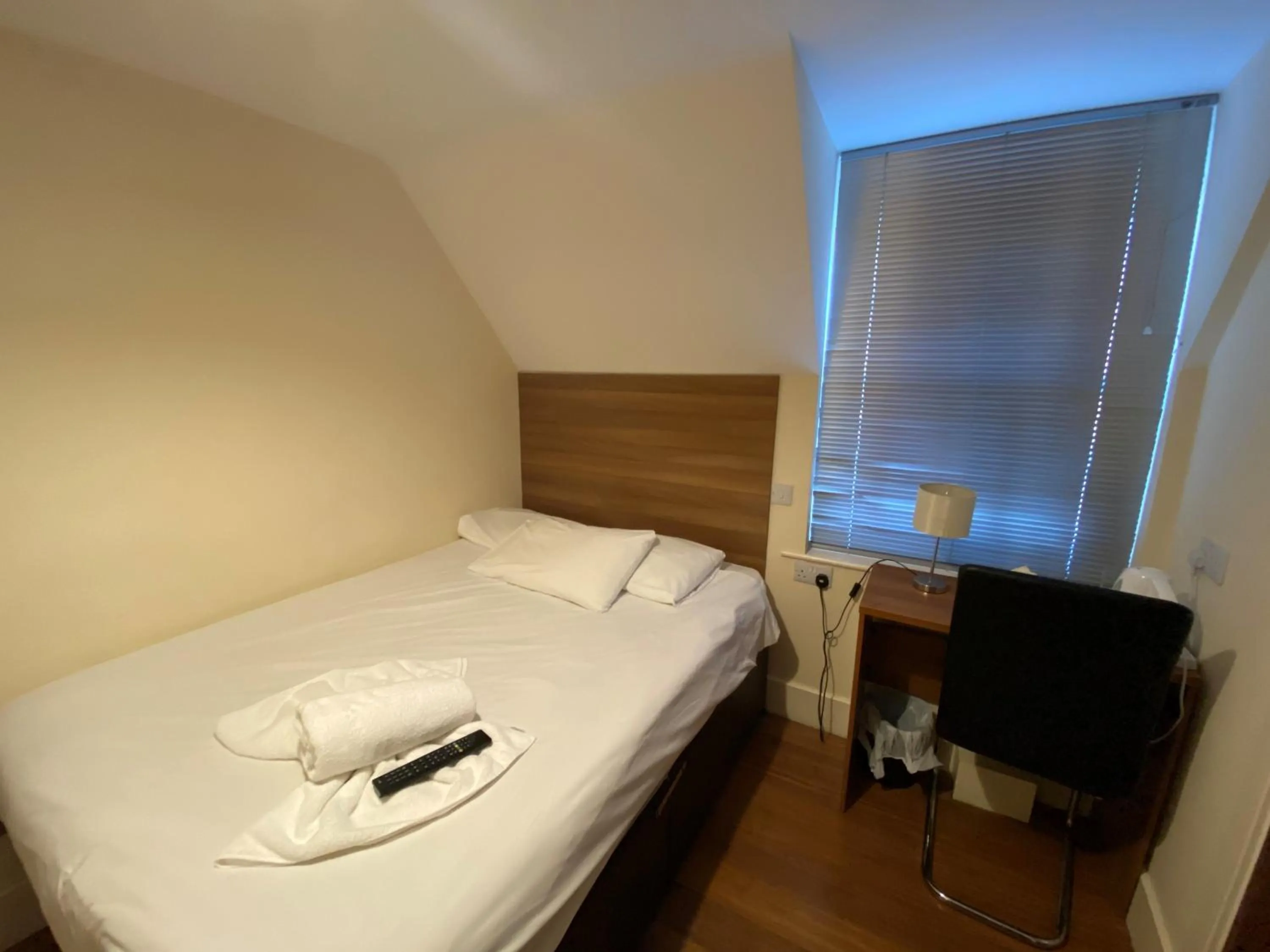 Bed in Wendover Arms Hotel