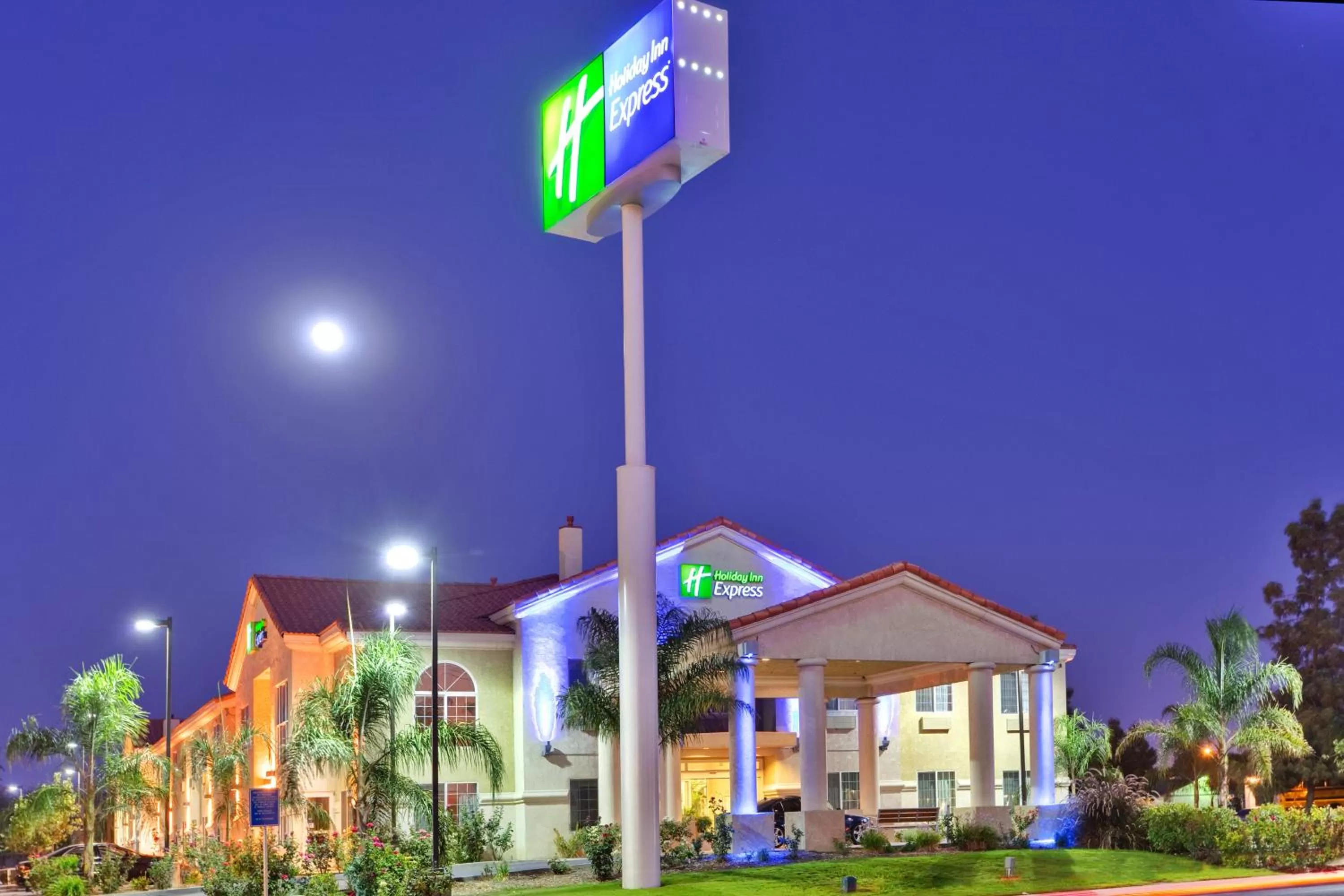 Property building in Holiday Inn Express Delano Highway 99 by IHG