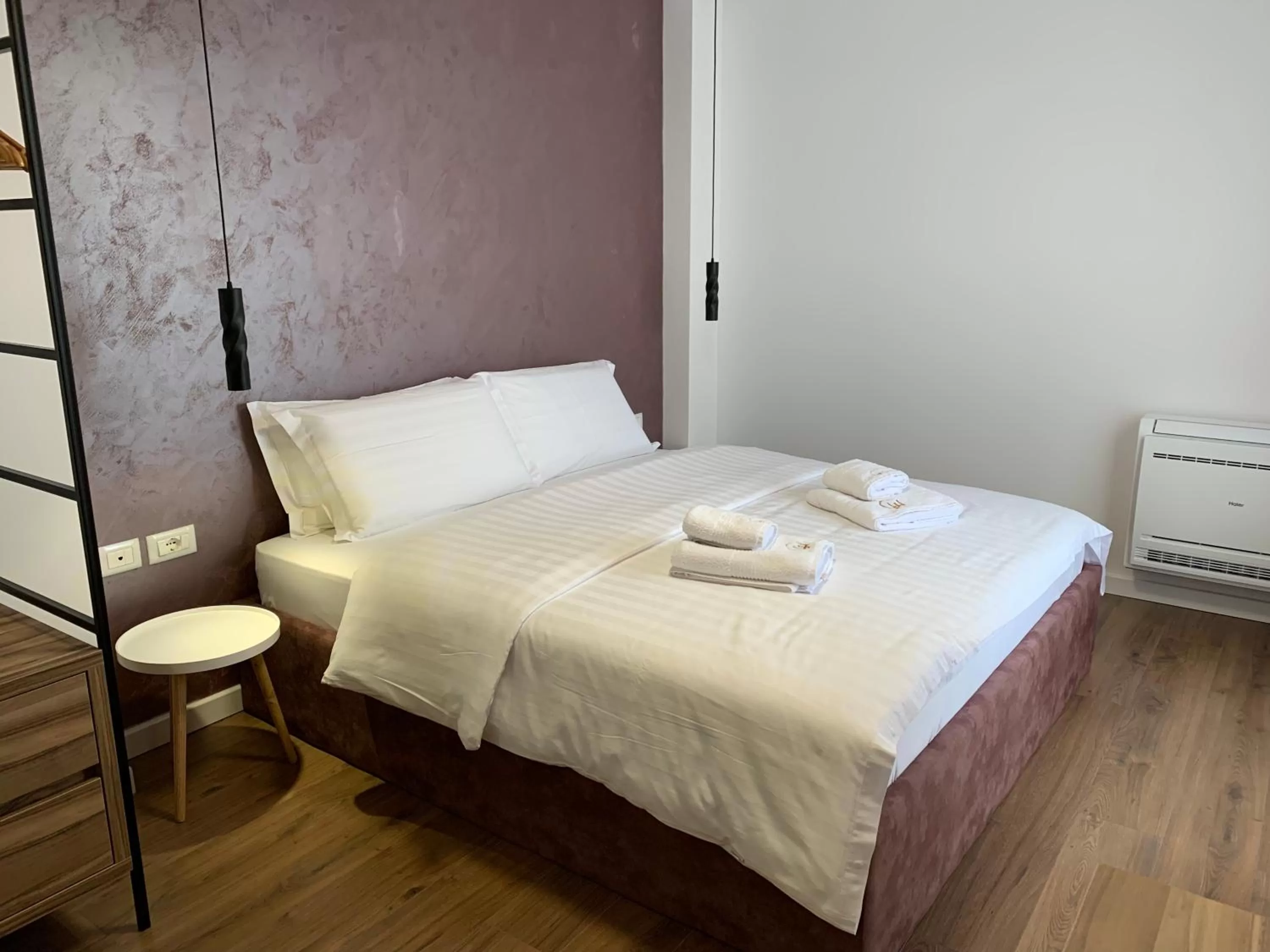 Bed in Grand Hotel Pogradec