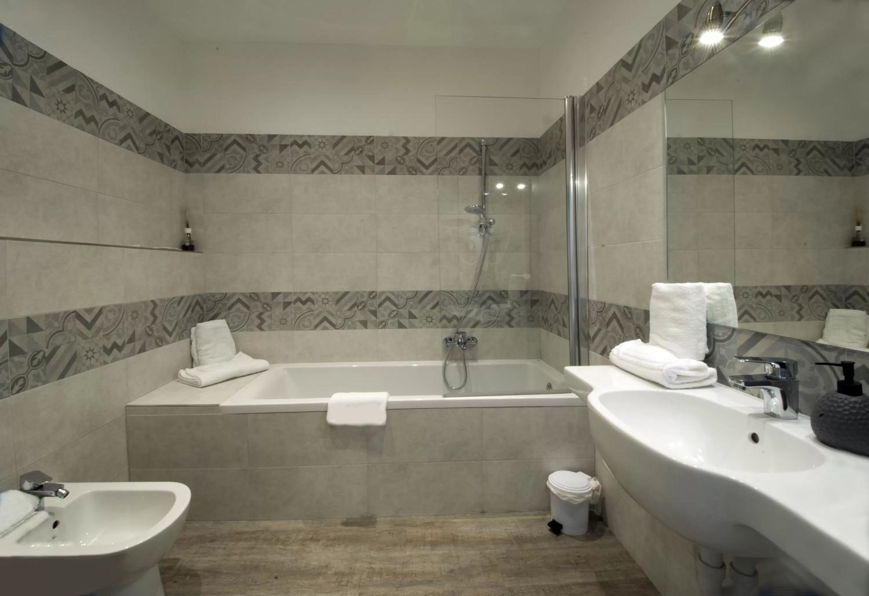 Bathroom in Hotel Alexander & Spa