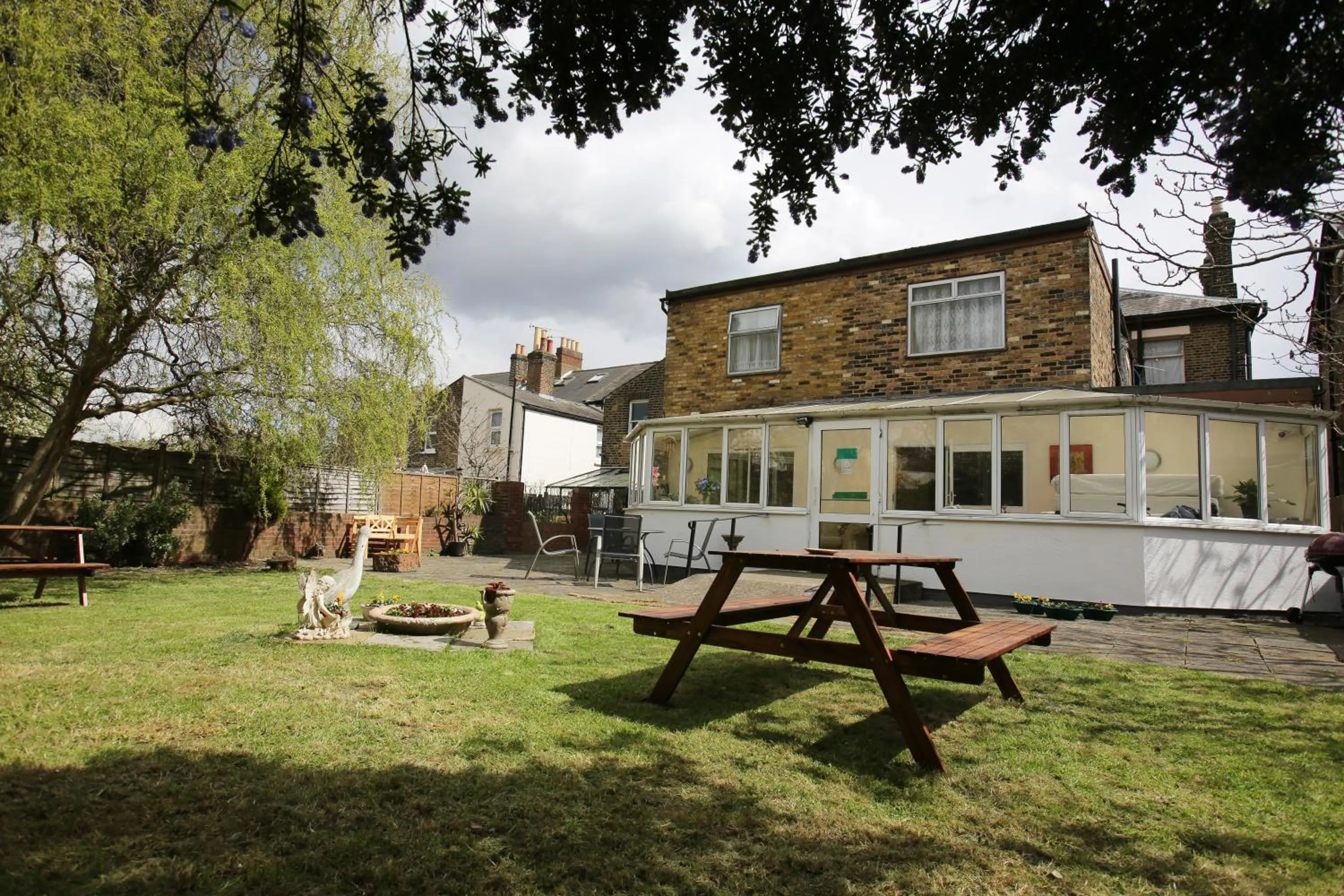 Property Building in Manor House London