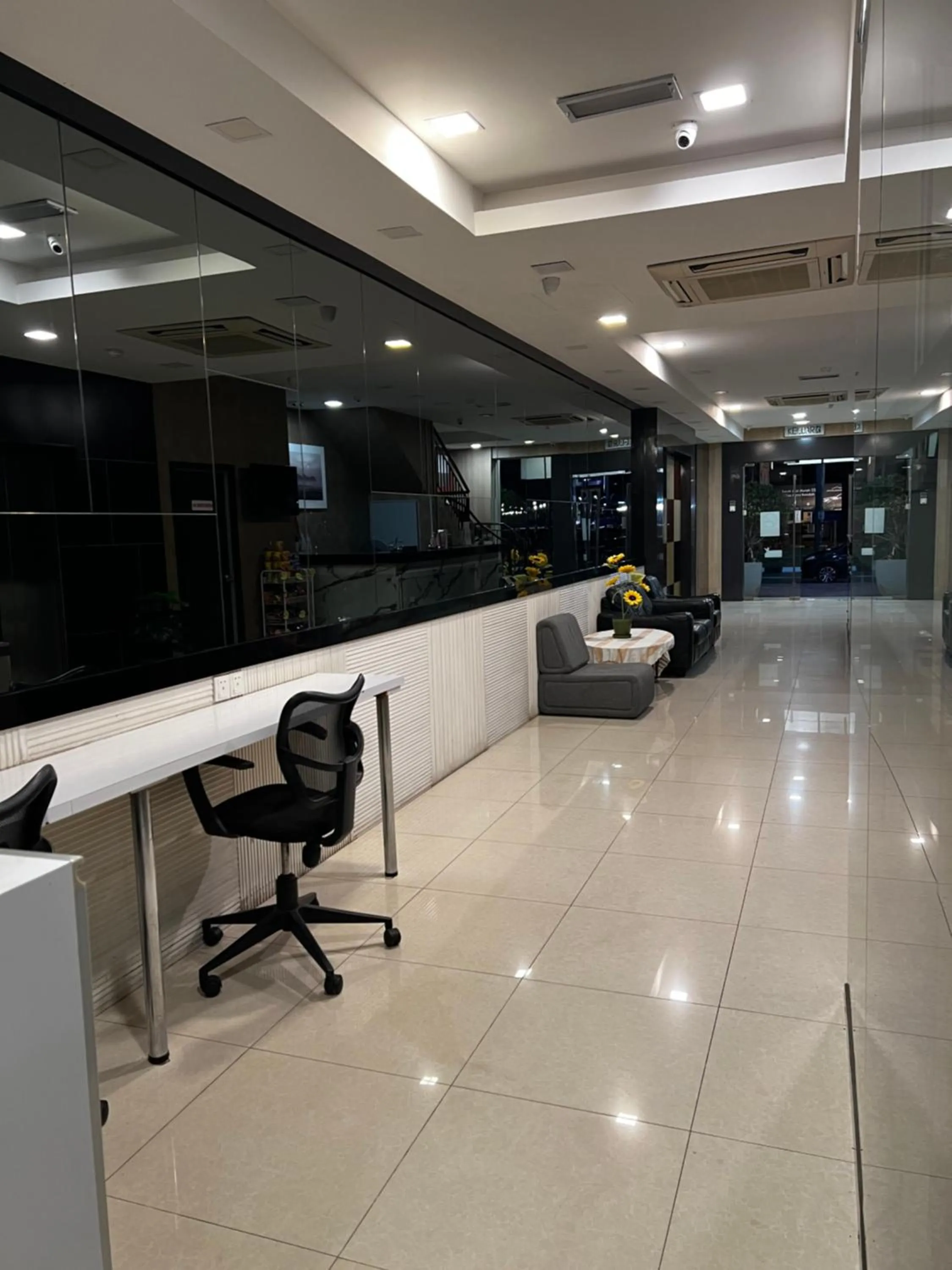 Lobby or reception in Signature Hotel