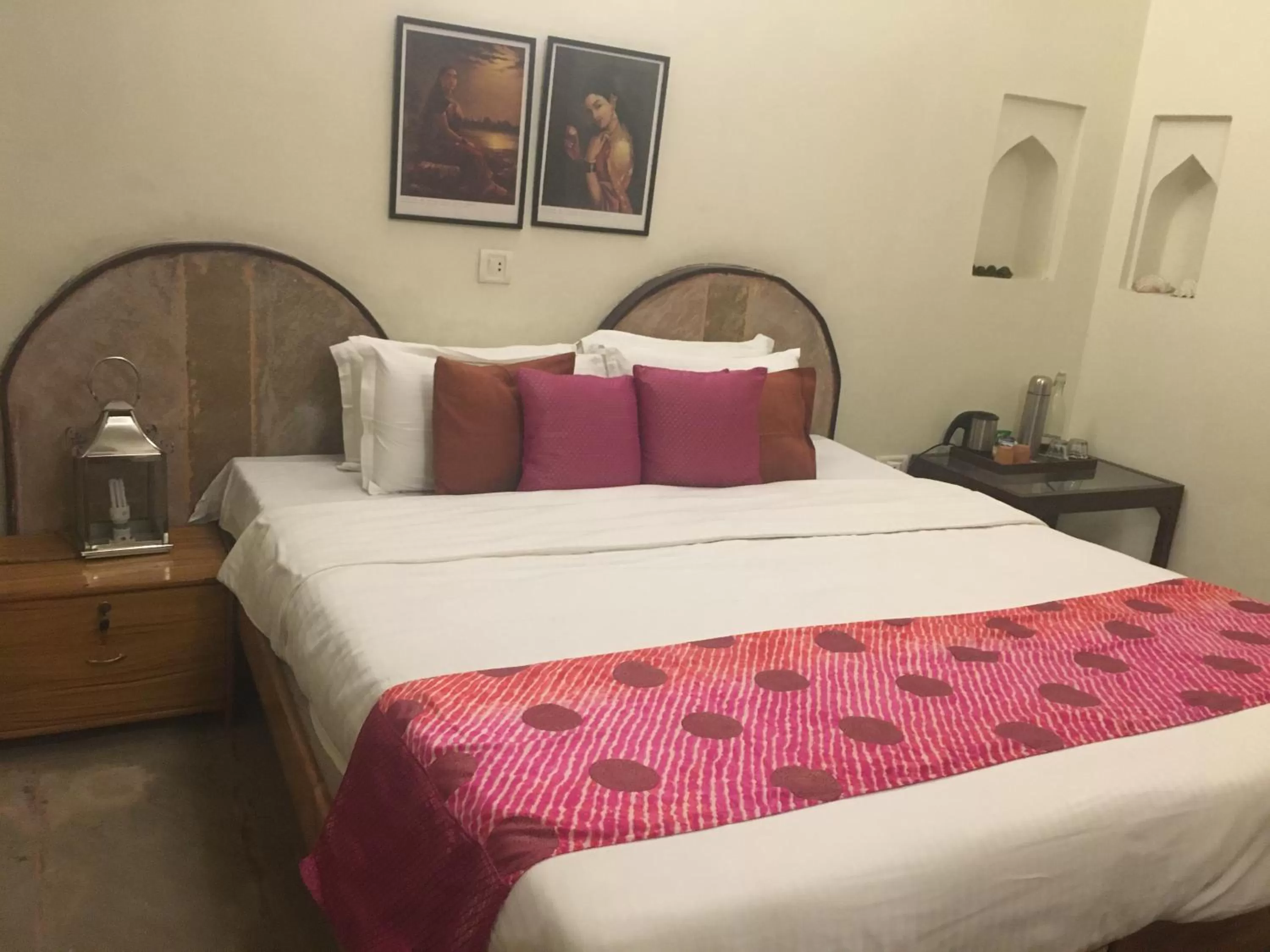 Bed in Panchkote Raj Ganges