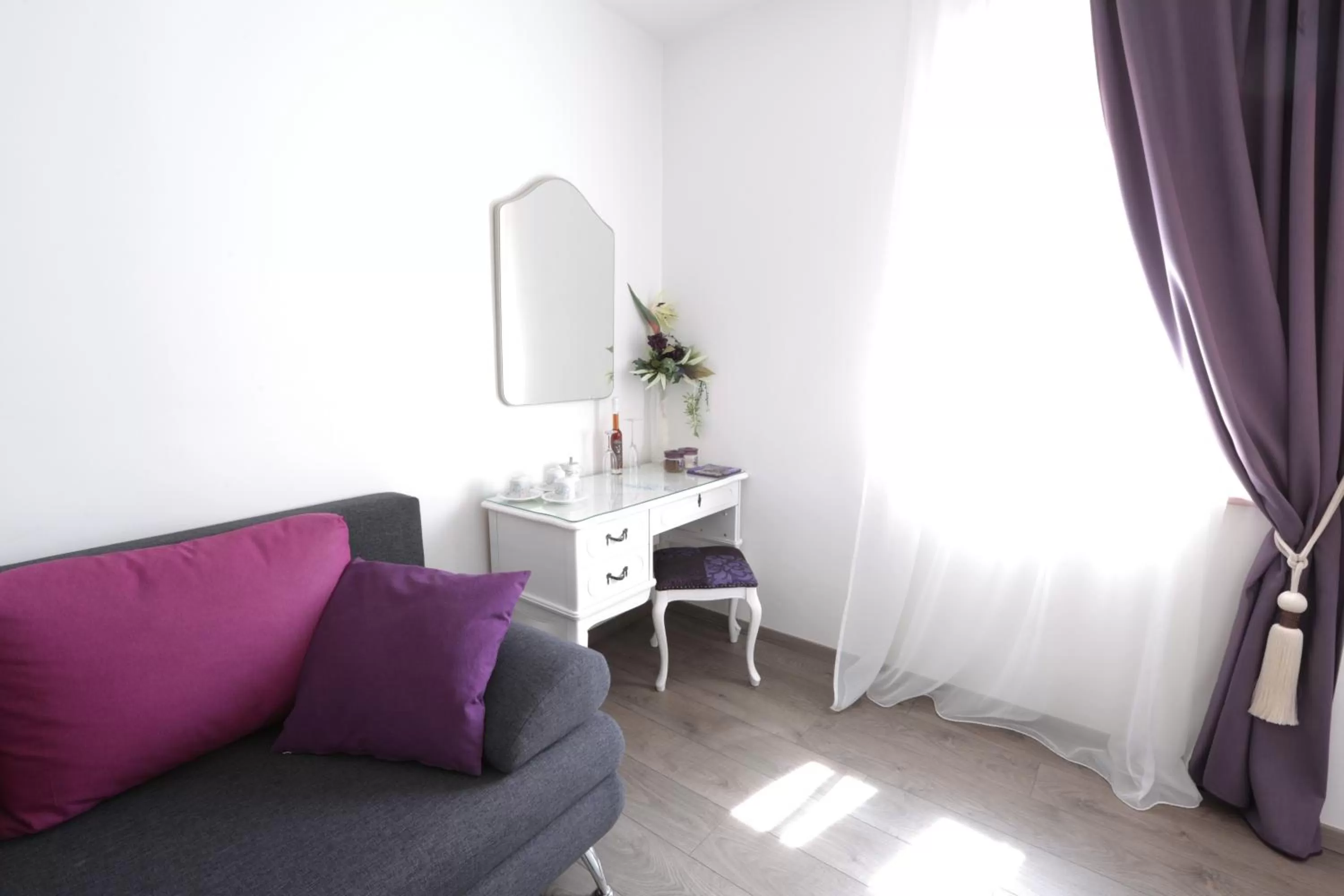 Decorative detail, TV/Entertainment Center in Romantic Luxury Rooms