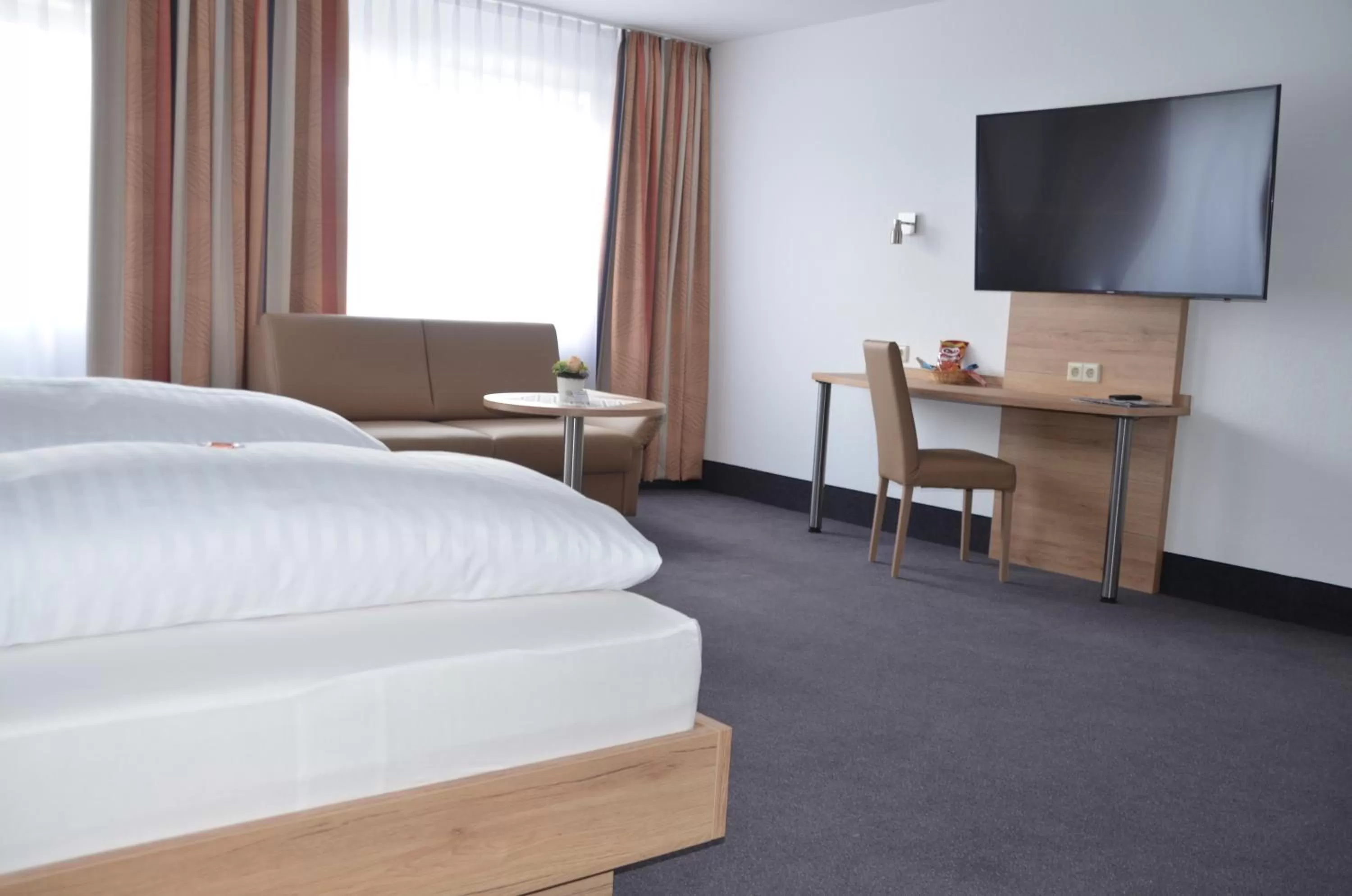 Photo of the whole room, Bed in Hotel Hirt