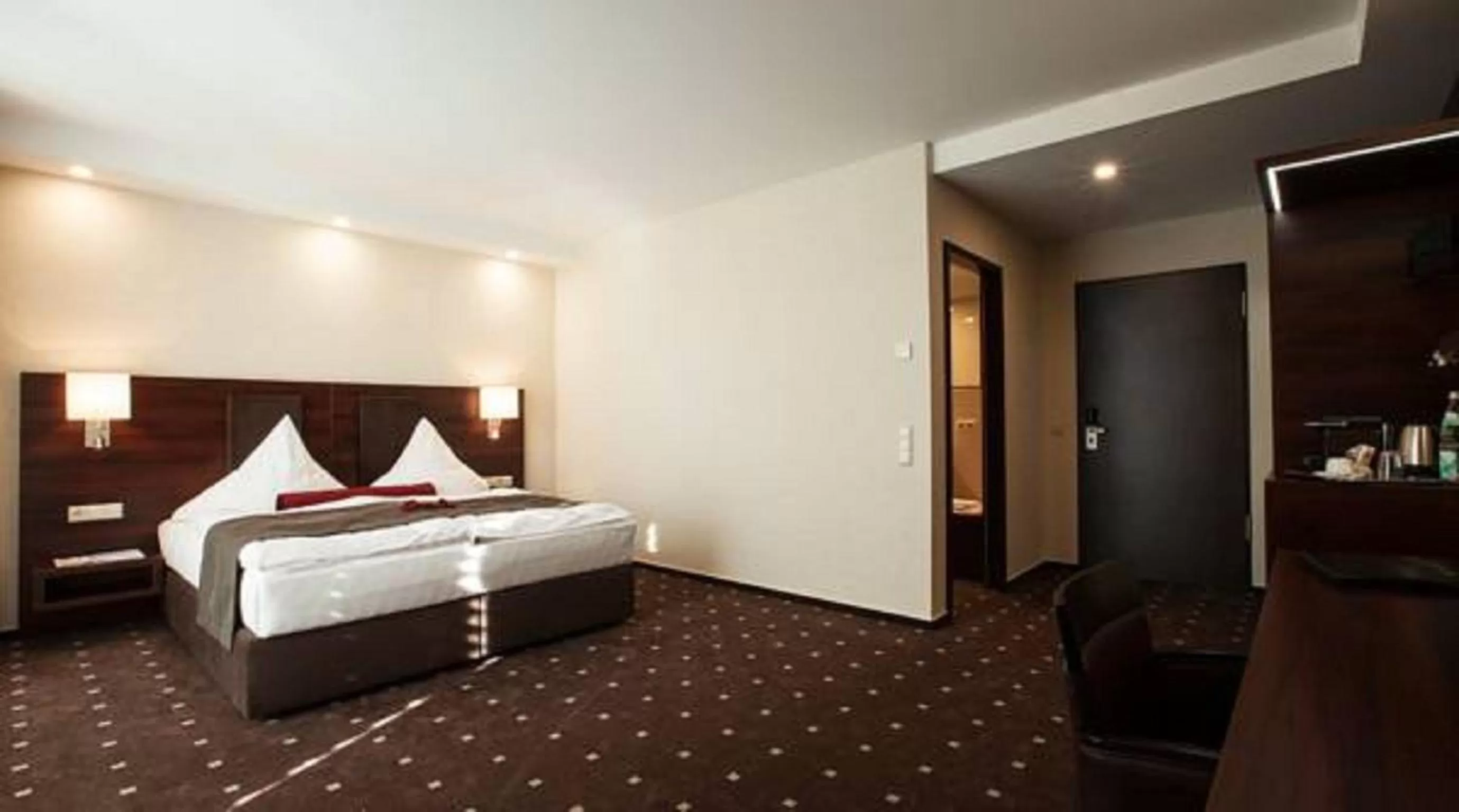 Photo of the whole room, Bed in Aparthotel DeLuxe
