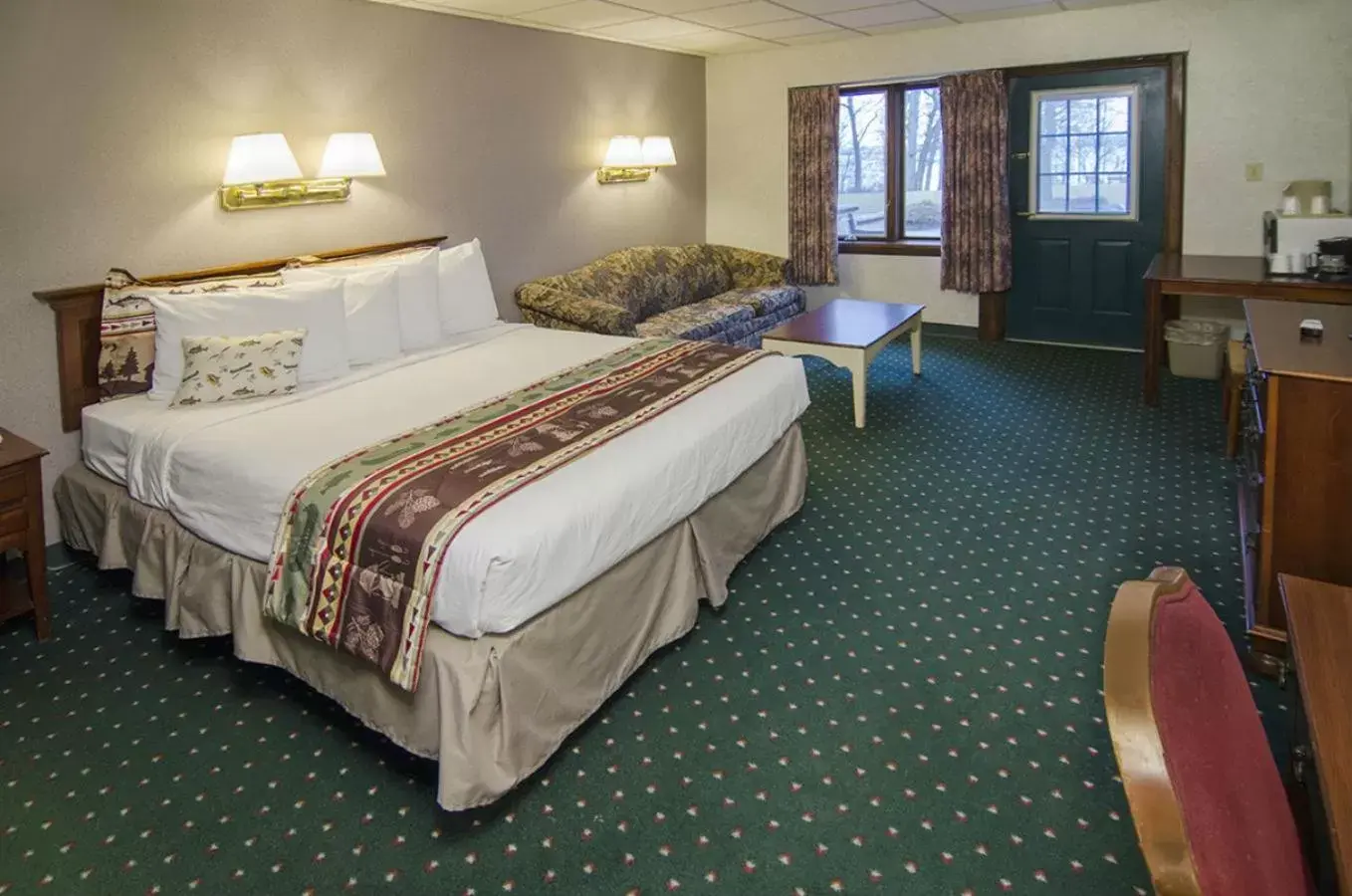 Quadruple Room - Disability Access in Potawatomi Inn & Cabins Quadruple Room - Disability Access in Potawatomi Inn & Cabins