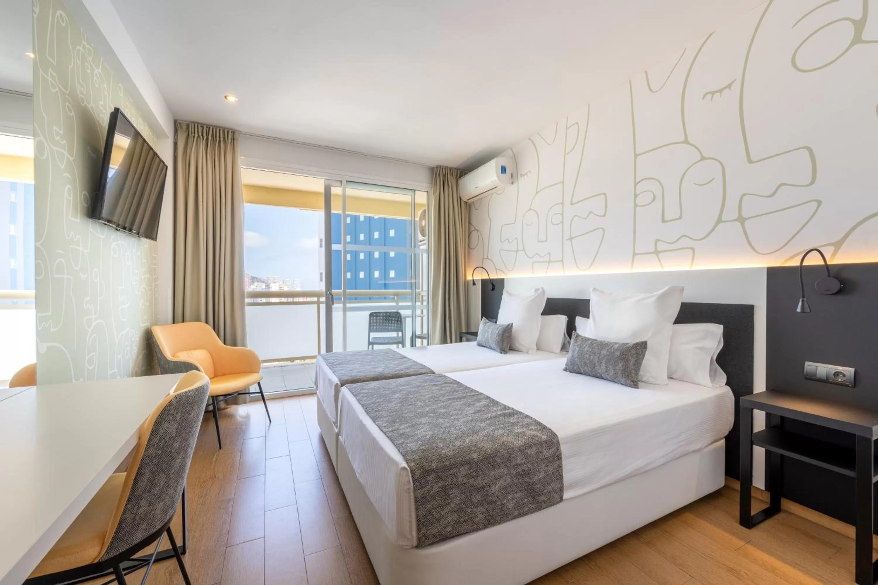 Bed in Climia Benidorm Plaza