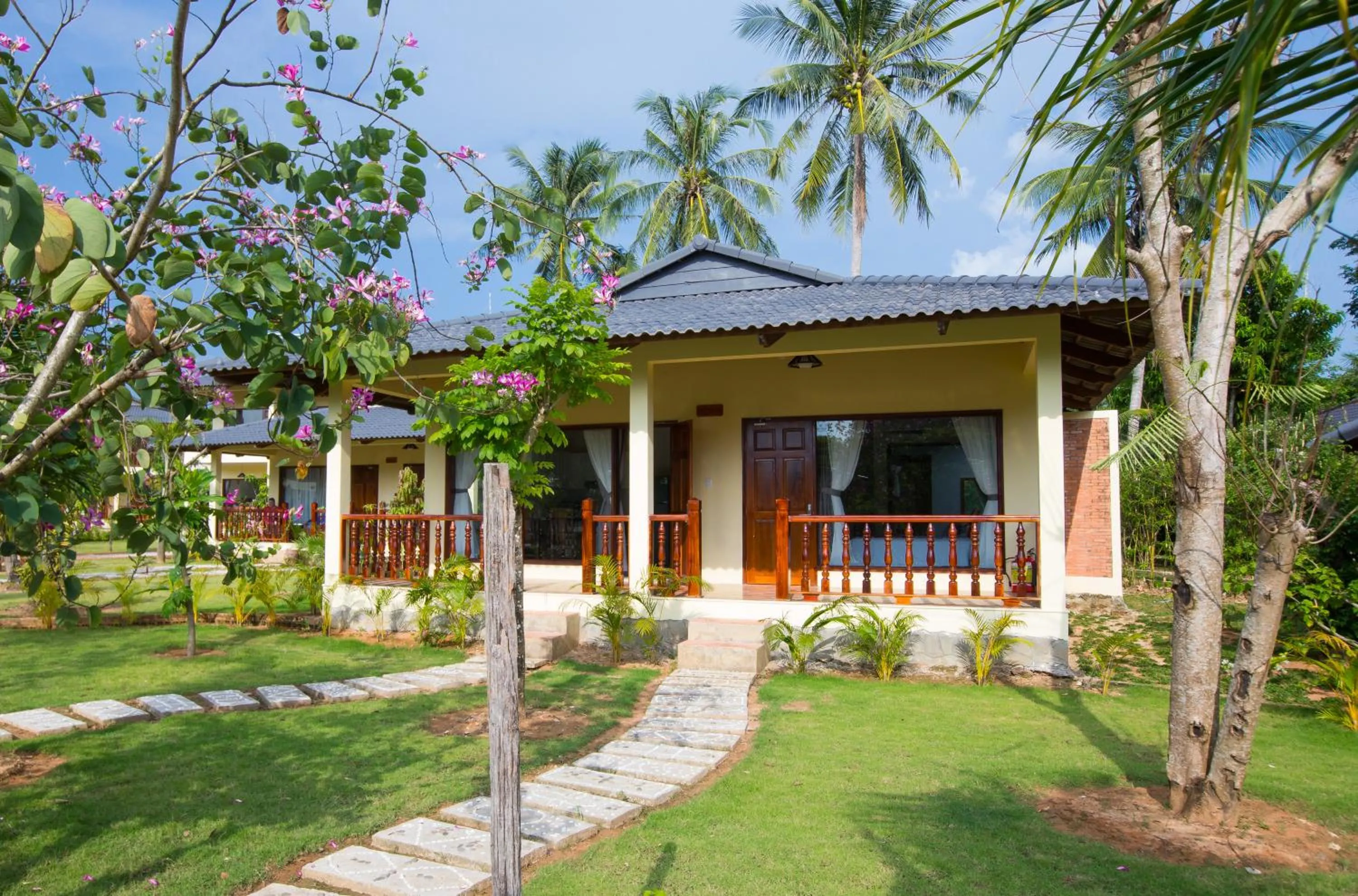 Facade/entrance in Elwood Premier Resort Phu Quoc