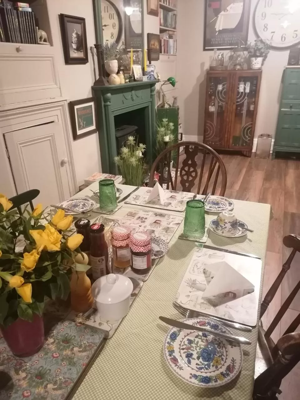 Dining area in No. 30