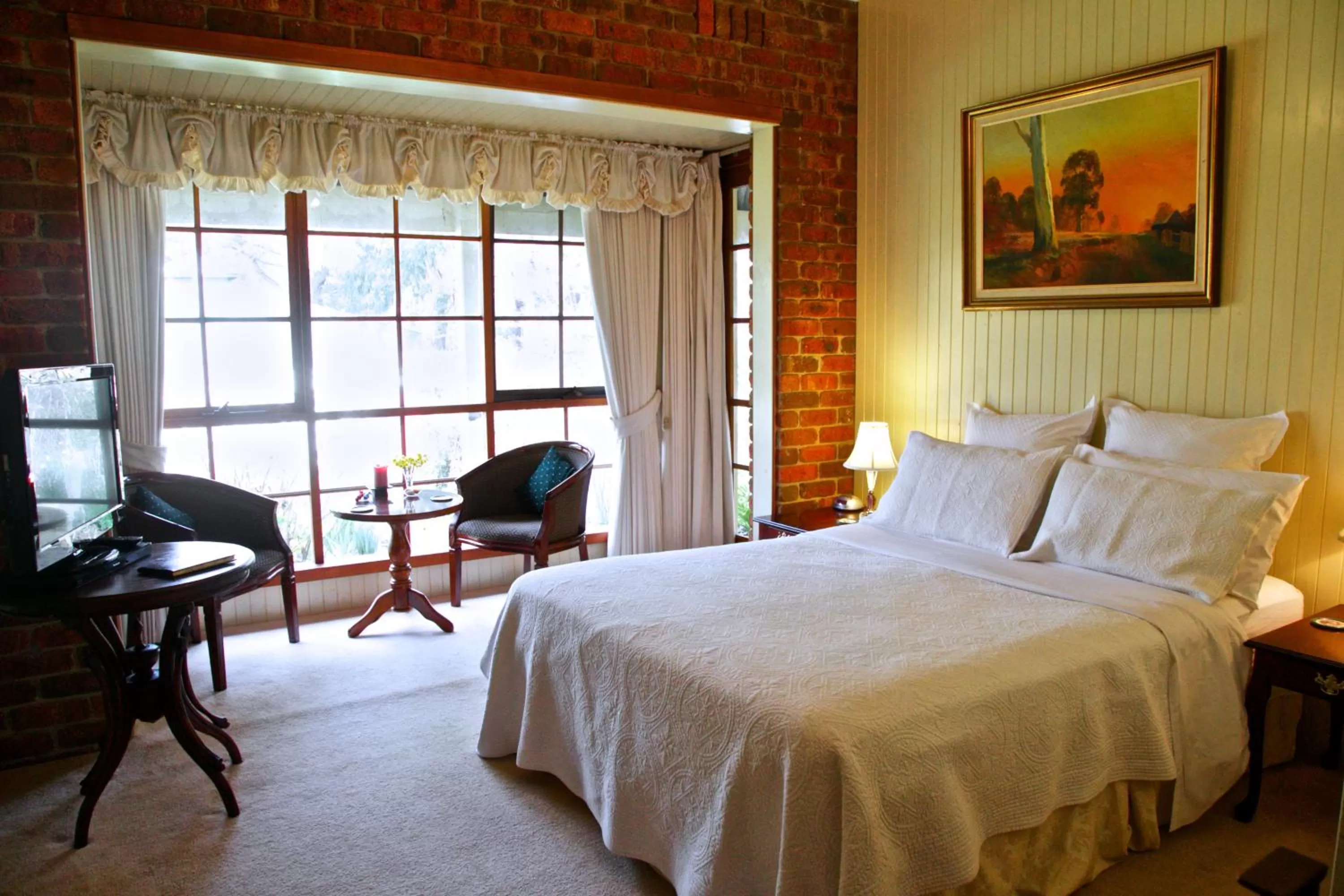 Bedroom, Bed in Holly Lane Mews