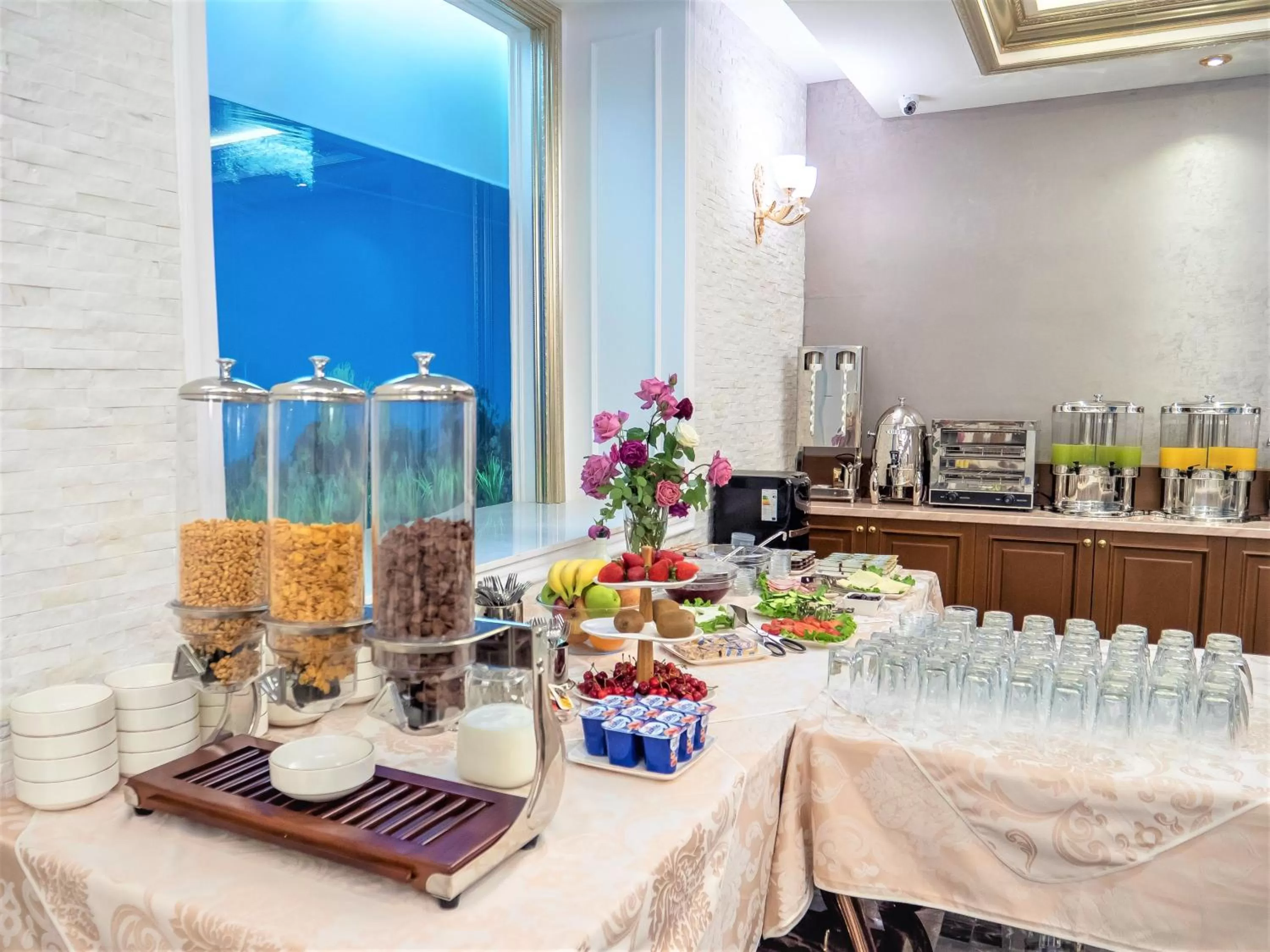 Food and drinks in Hotel Boka