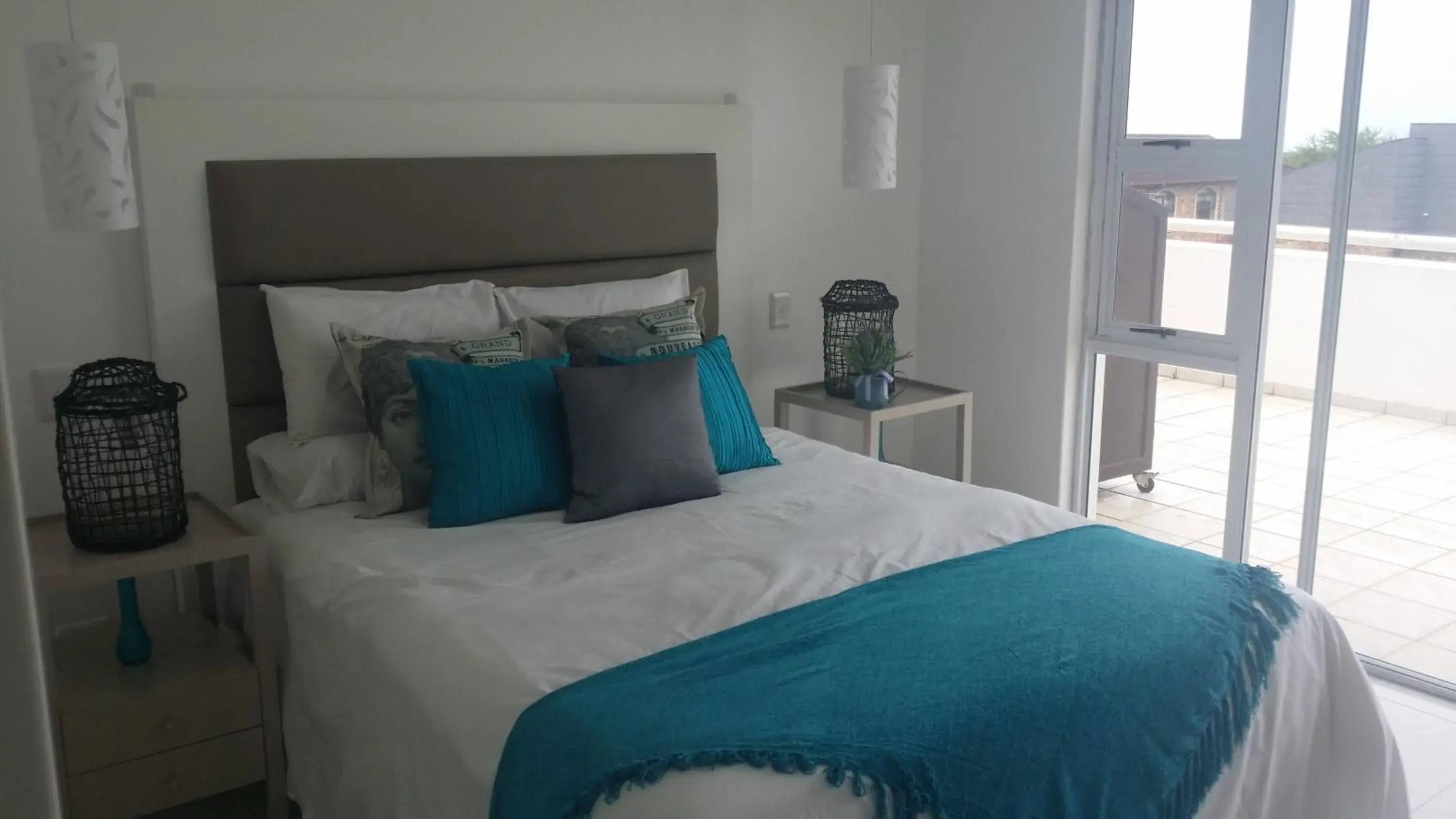 Deluxe Double Room - single occupancy in 34 on Milkwood Deluxe Double Room - single occupancy in 34 on Milkwood