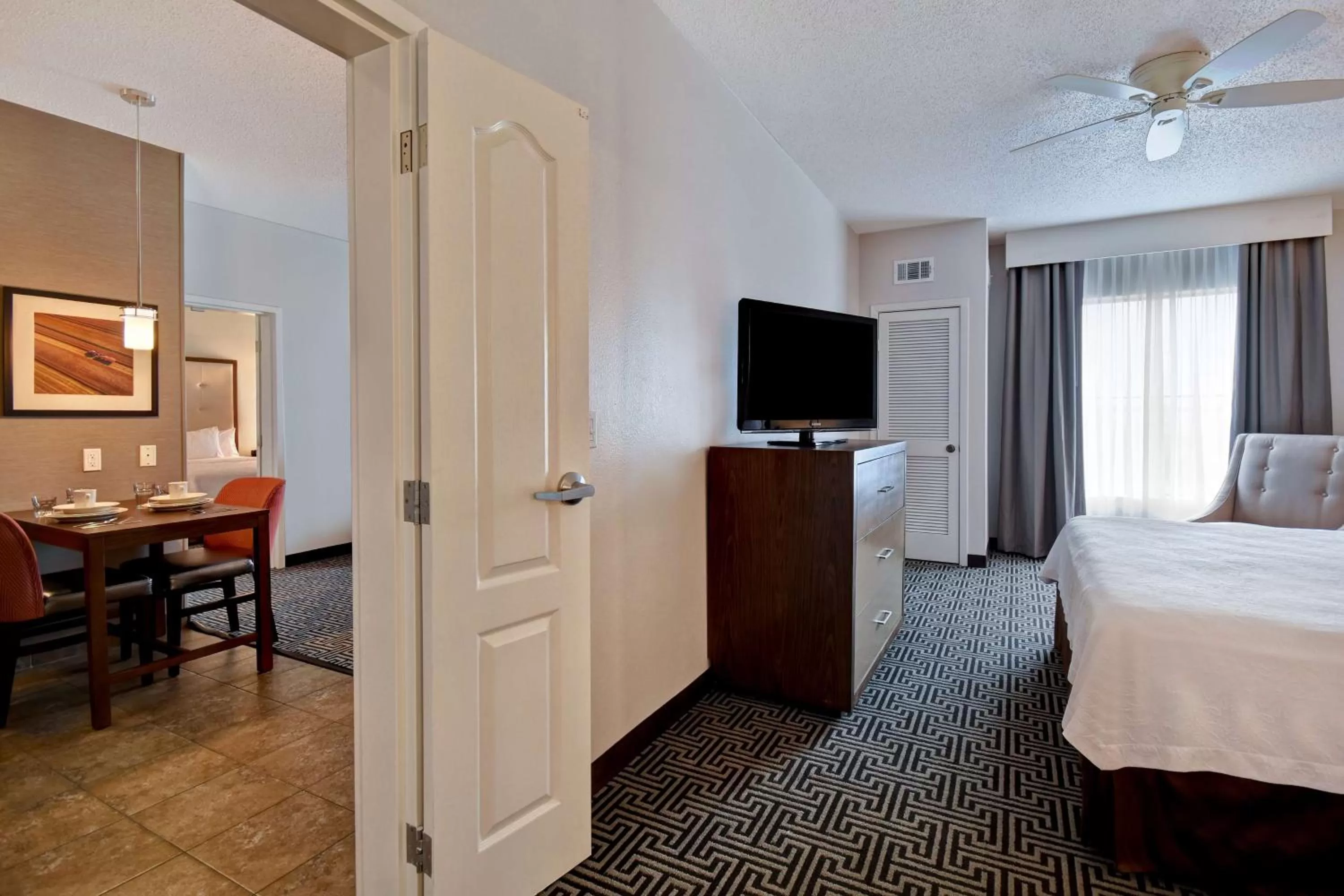 Bed in Homewood Suites By Hilton HOU Intercontinental Airport