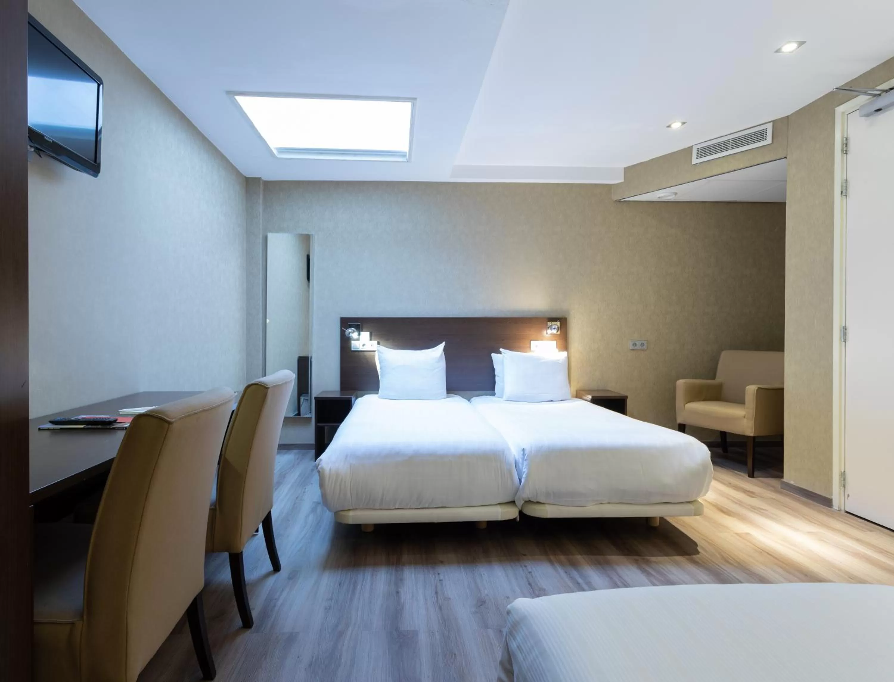 Photo of the whole room, Bed in Hotel Espresso