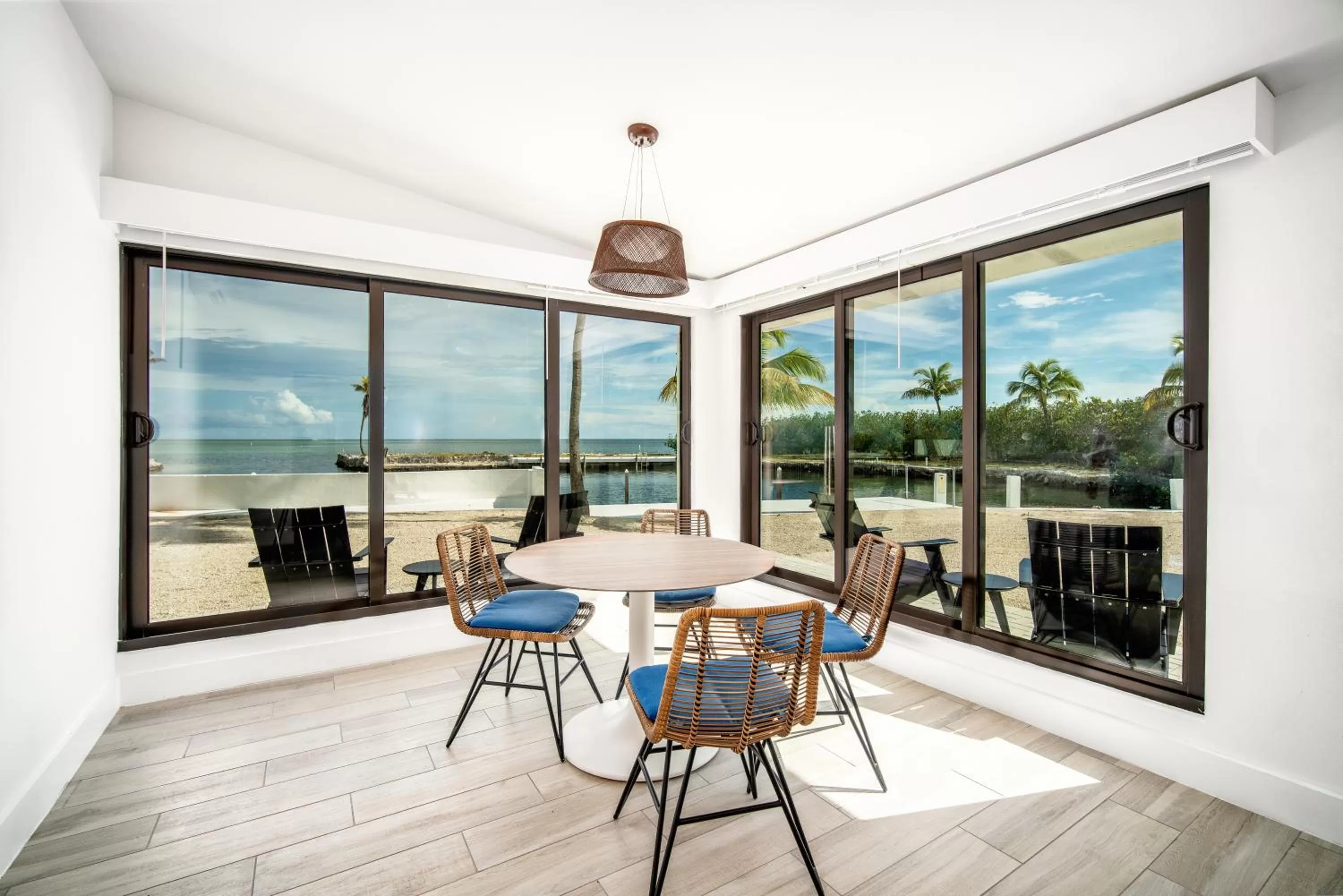 Dining area in Chesapeake Beach Resort