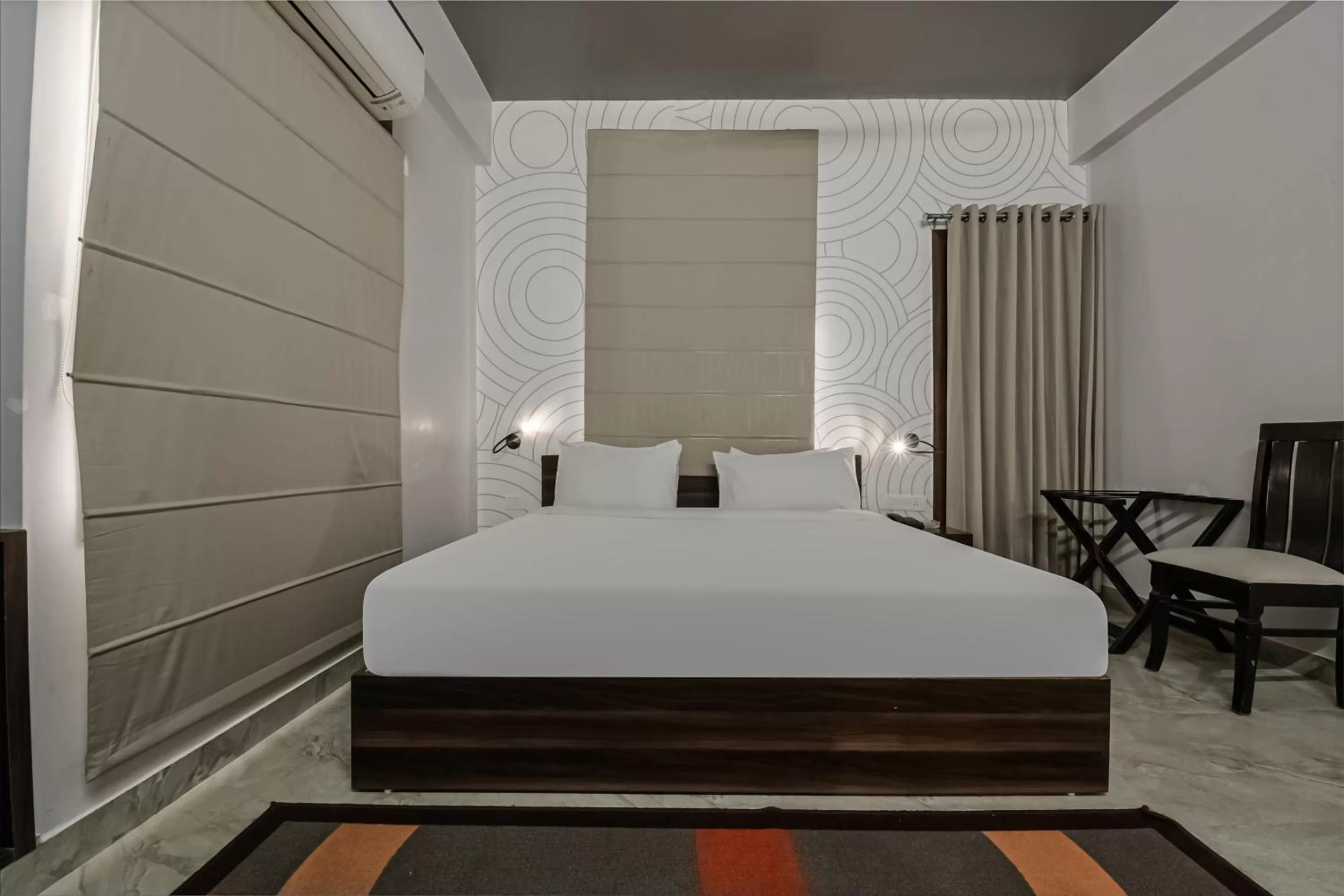 Bedroom, Bed in Super Townhouse Vidya Vihar