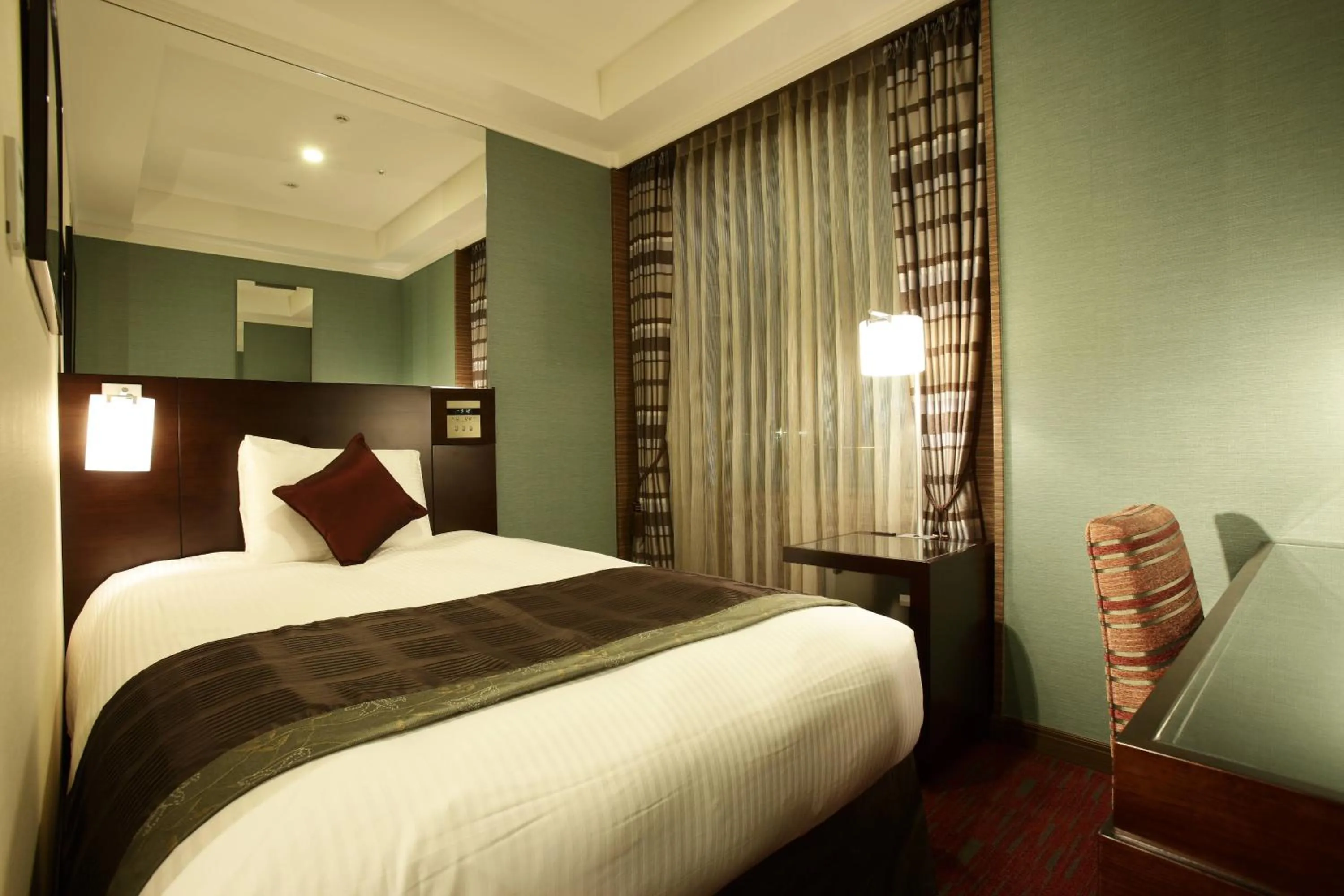 Bed in Hotel Trusty Tokyo Bayside