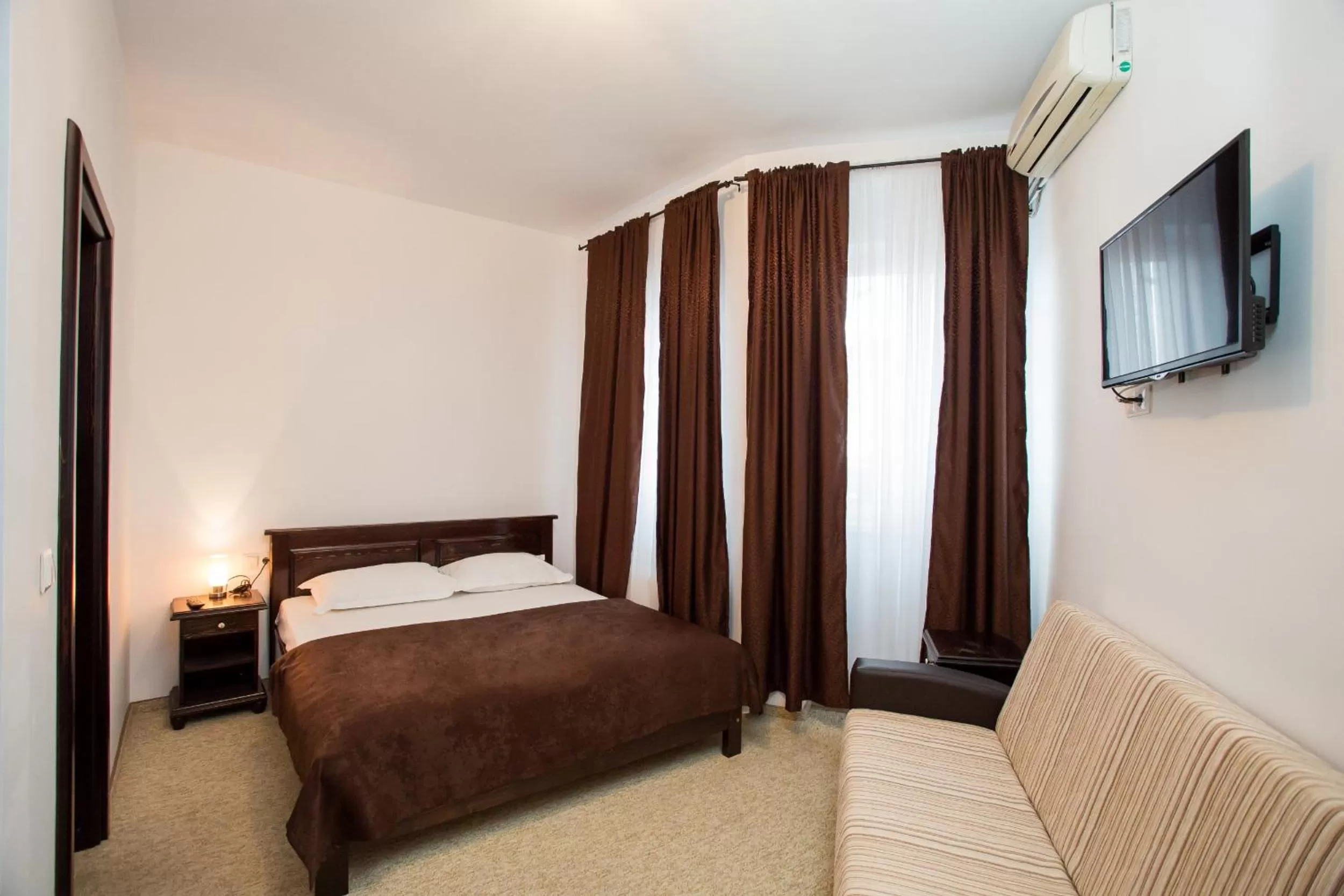 Photo of the whole room, Bed in Cazare Turn Sebes