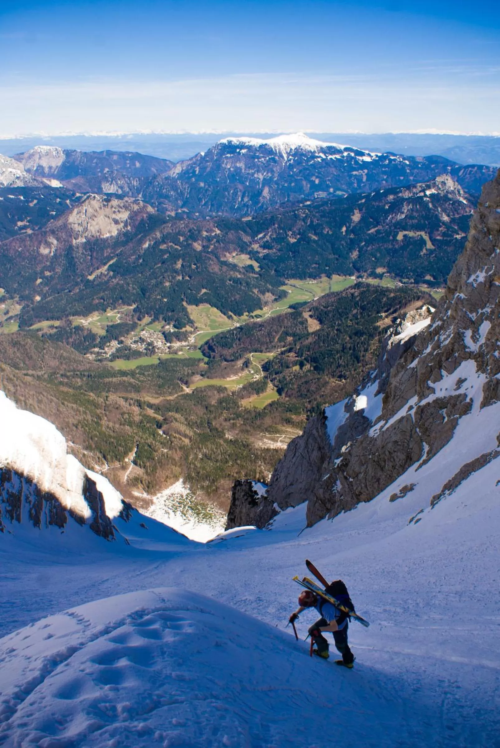 Hiking, Winter in Cvet gora - Camping, Glamping and Accomodations