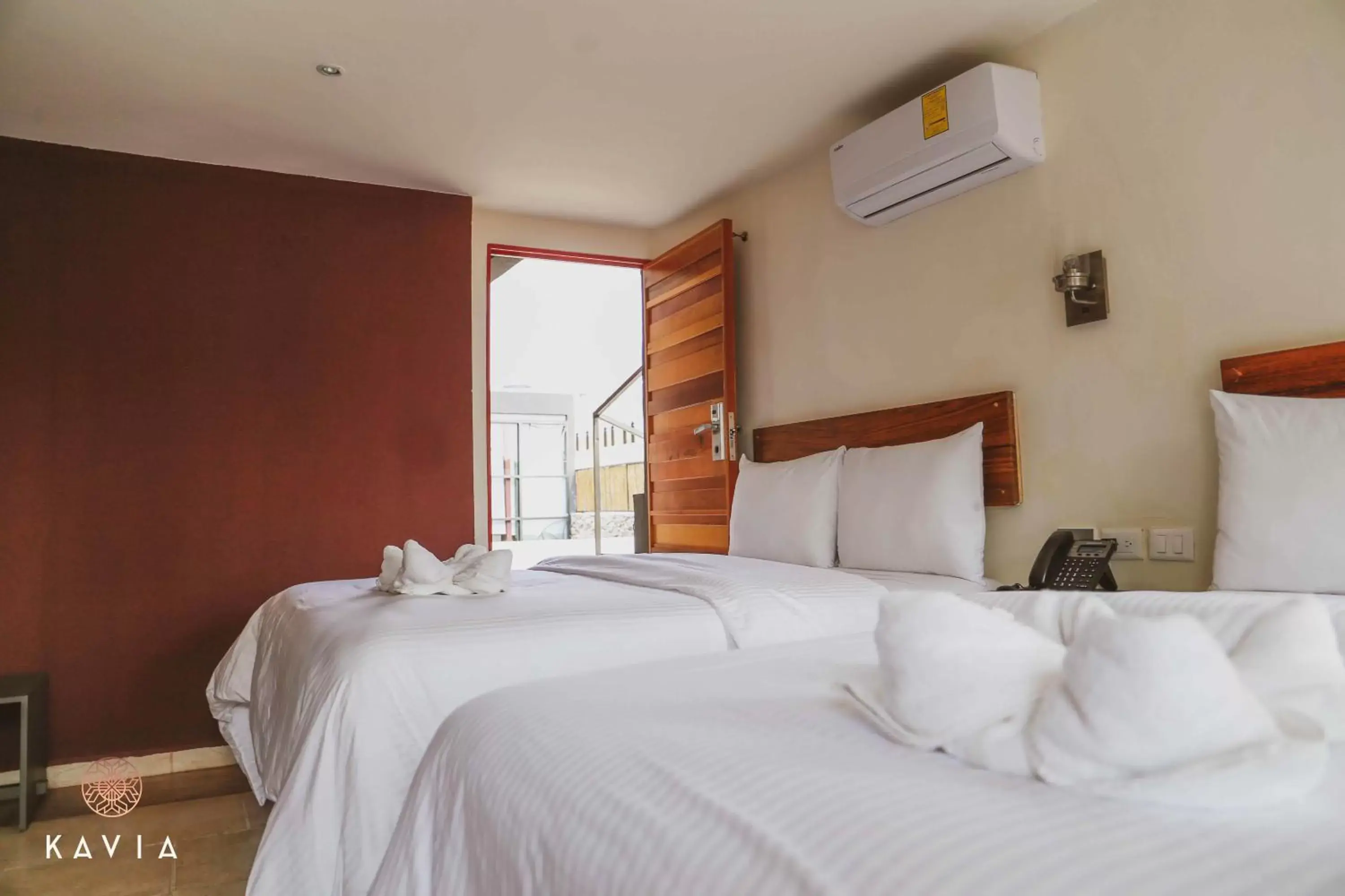 Superior Double Room with Two Double Beds in Hotel Urban Superior Double Room with Two Double Beds in Hotel Urban