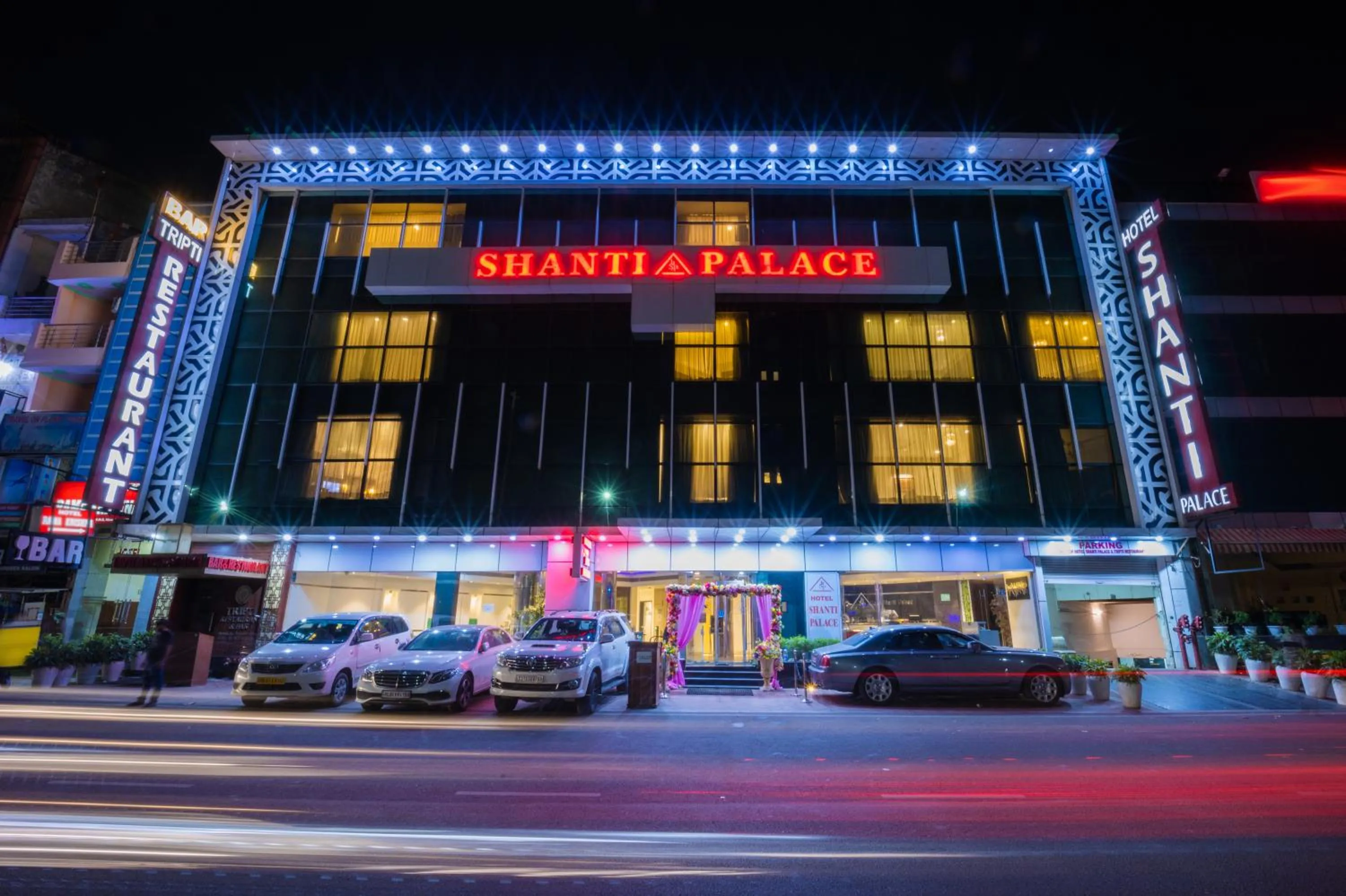 Facade/entrance in Hotel Shanti Palace Mahipalpur