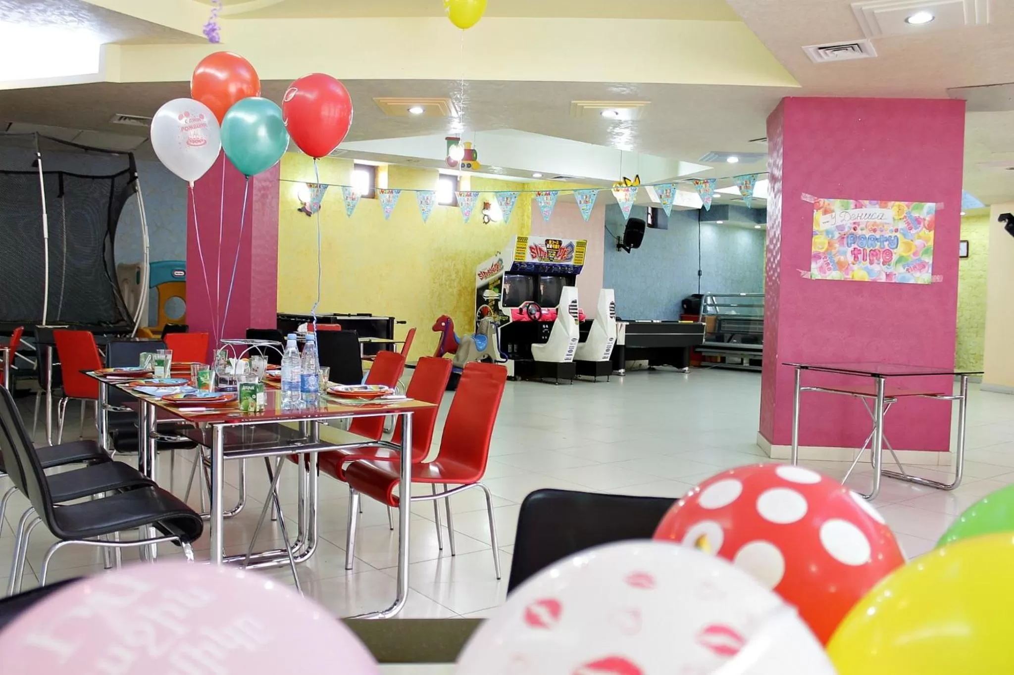 Restaurant/Places to Eat in Vanatur Hotel