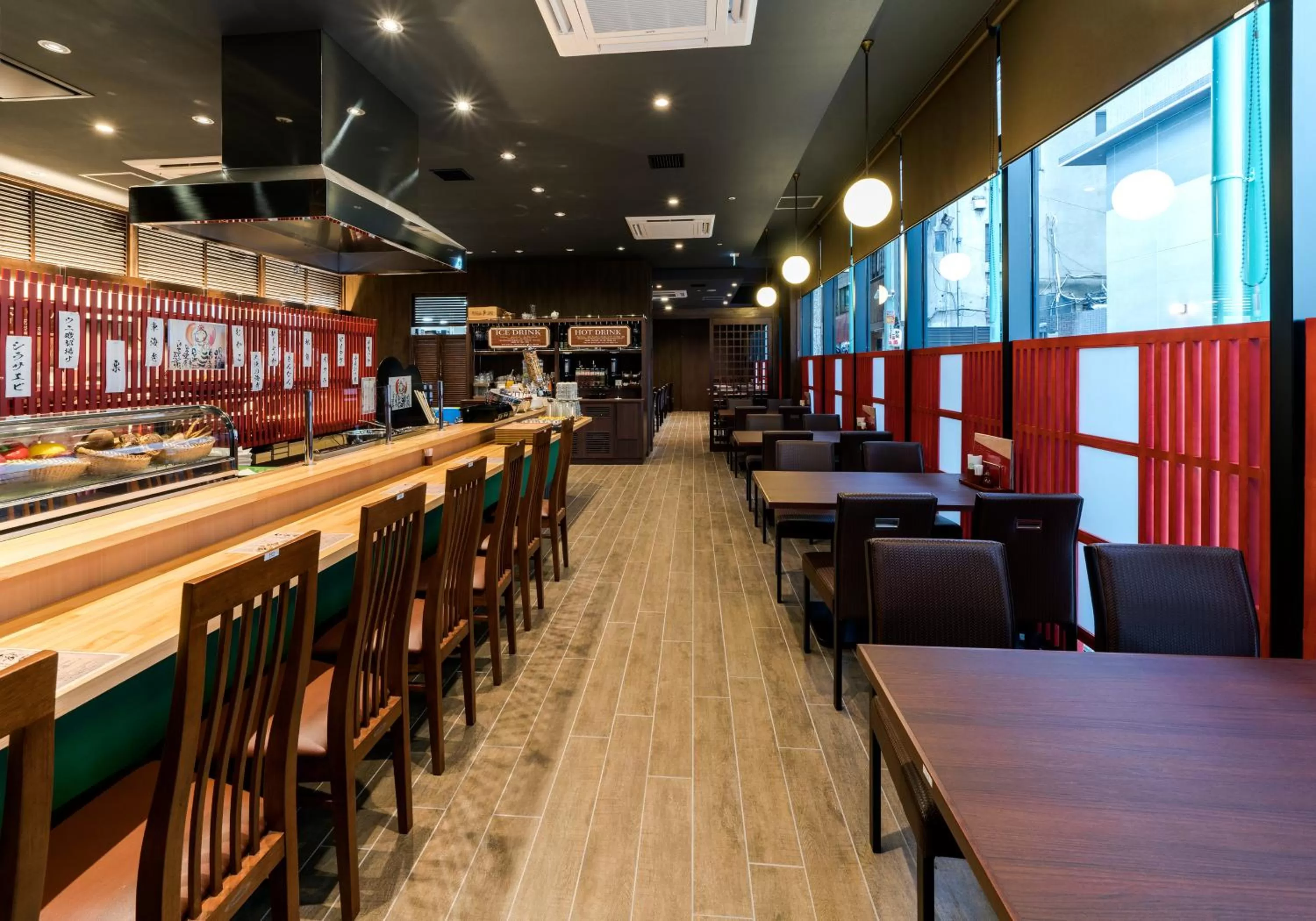 Restaurant/places to eat in Daiwa Roynet Hotel Himeji