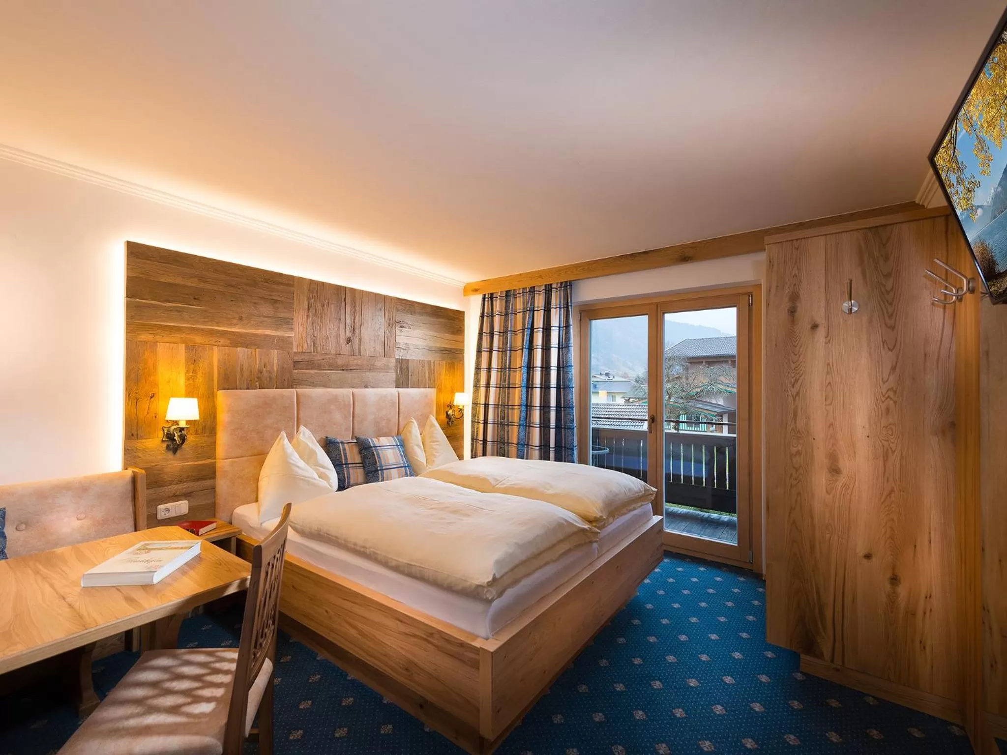 Bedroom, Bed in Hotel Quehenberger