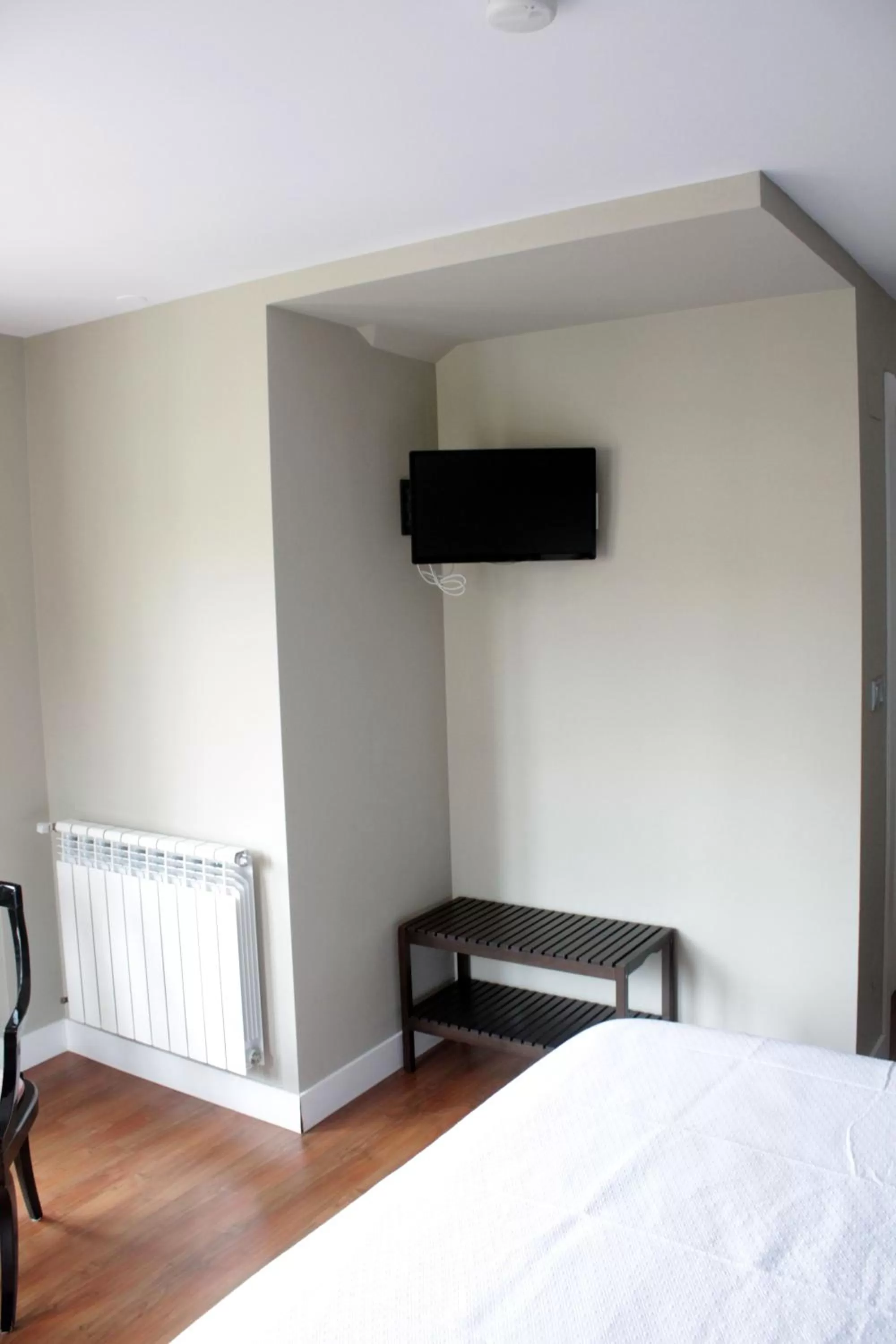 TV and multimedia, Bed in Hotel Boutique Rosal Oviedo