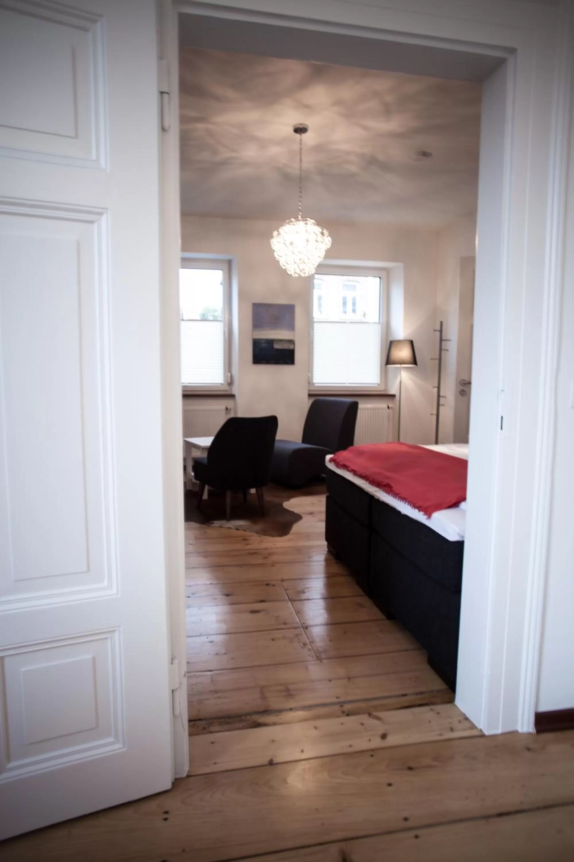 Photo of the whole room in P&G Rooms