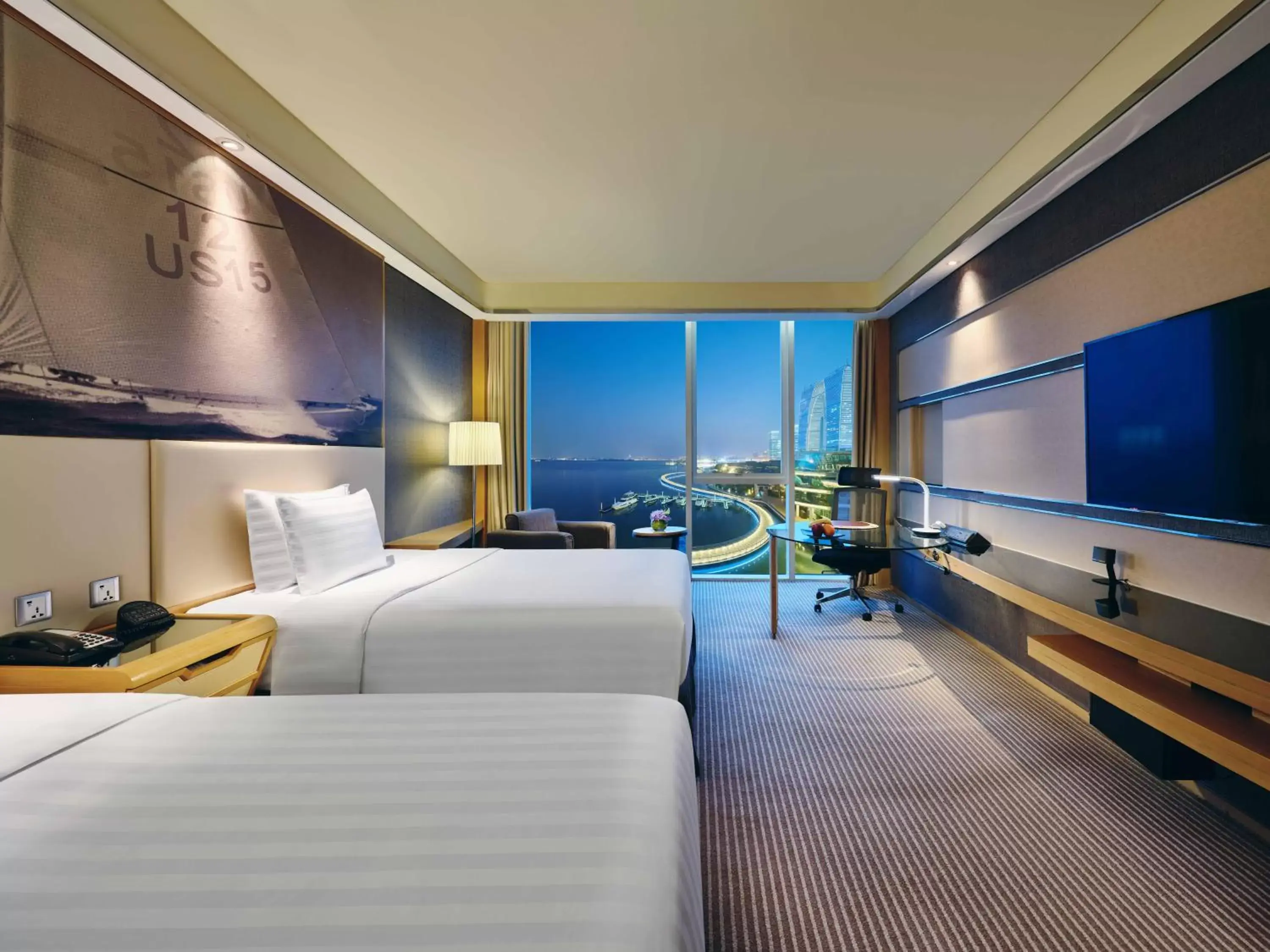 Twin Premium Jinji Lake View in Crowne Plaza Suzhou by IHG Twin Premium Jinji Lake View in Crowne Plaza Suzhou by IHG