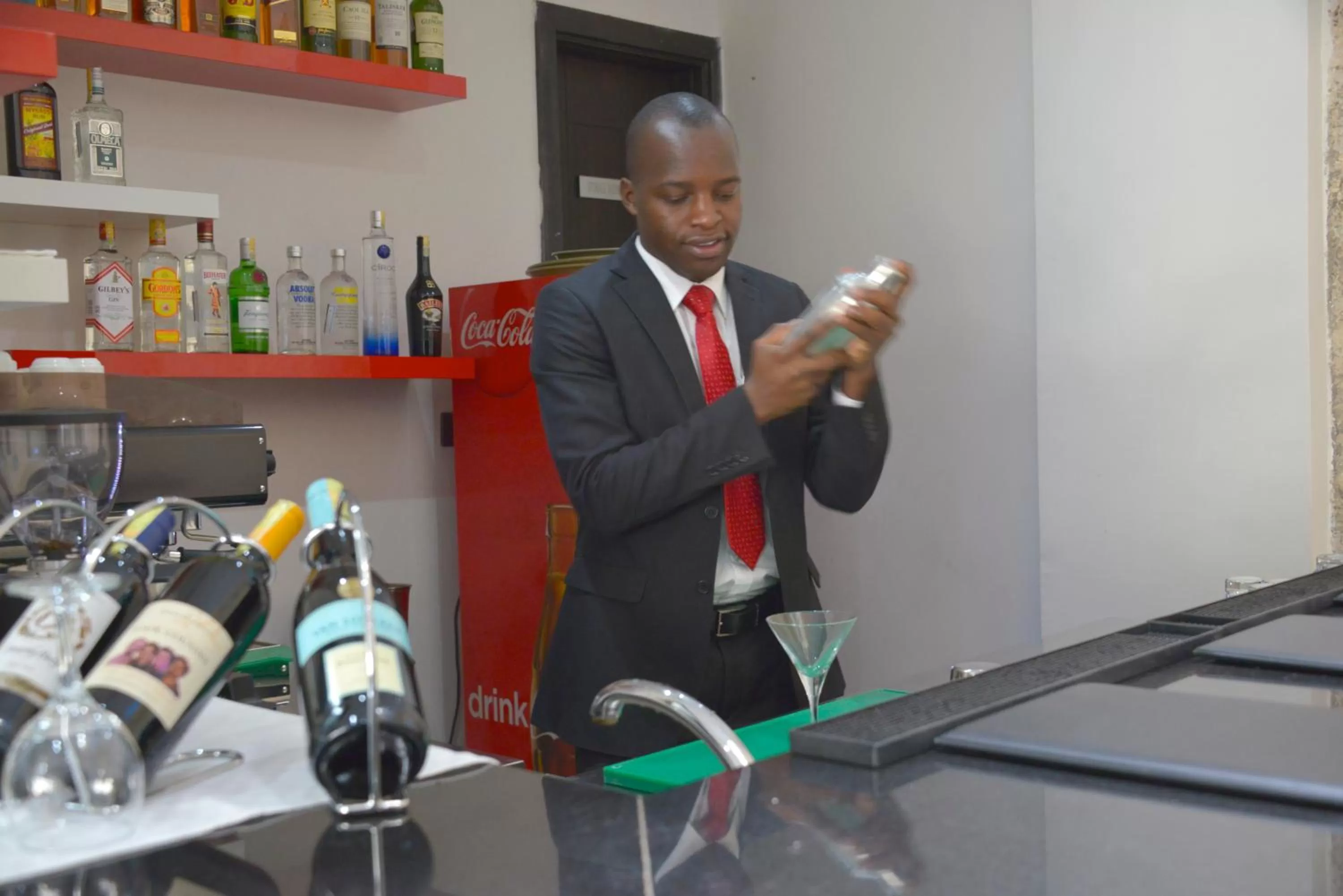 Evening entertainment in La Maison Royale