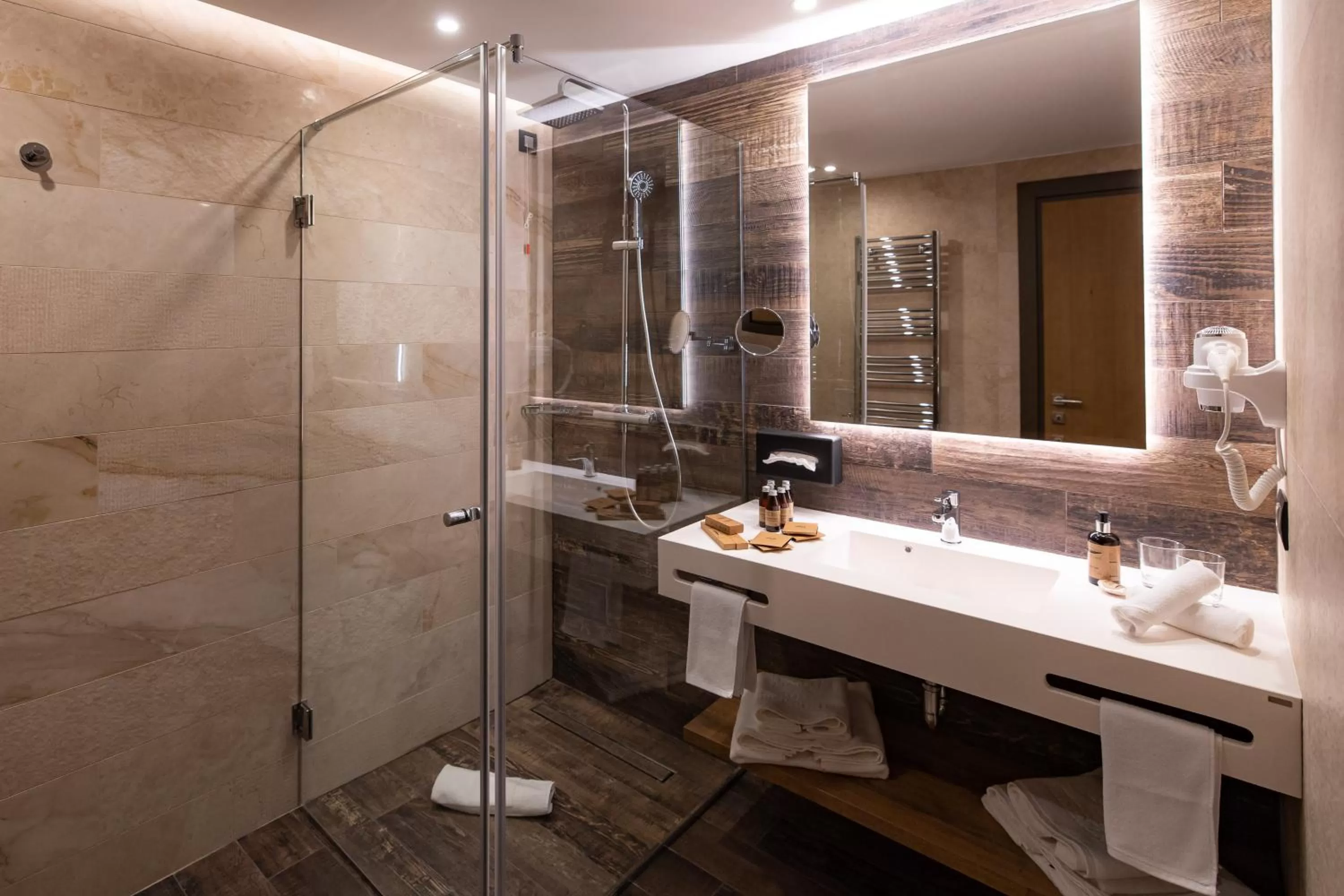 Bathroom in Hotel Belmont & Spa